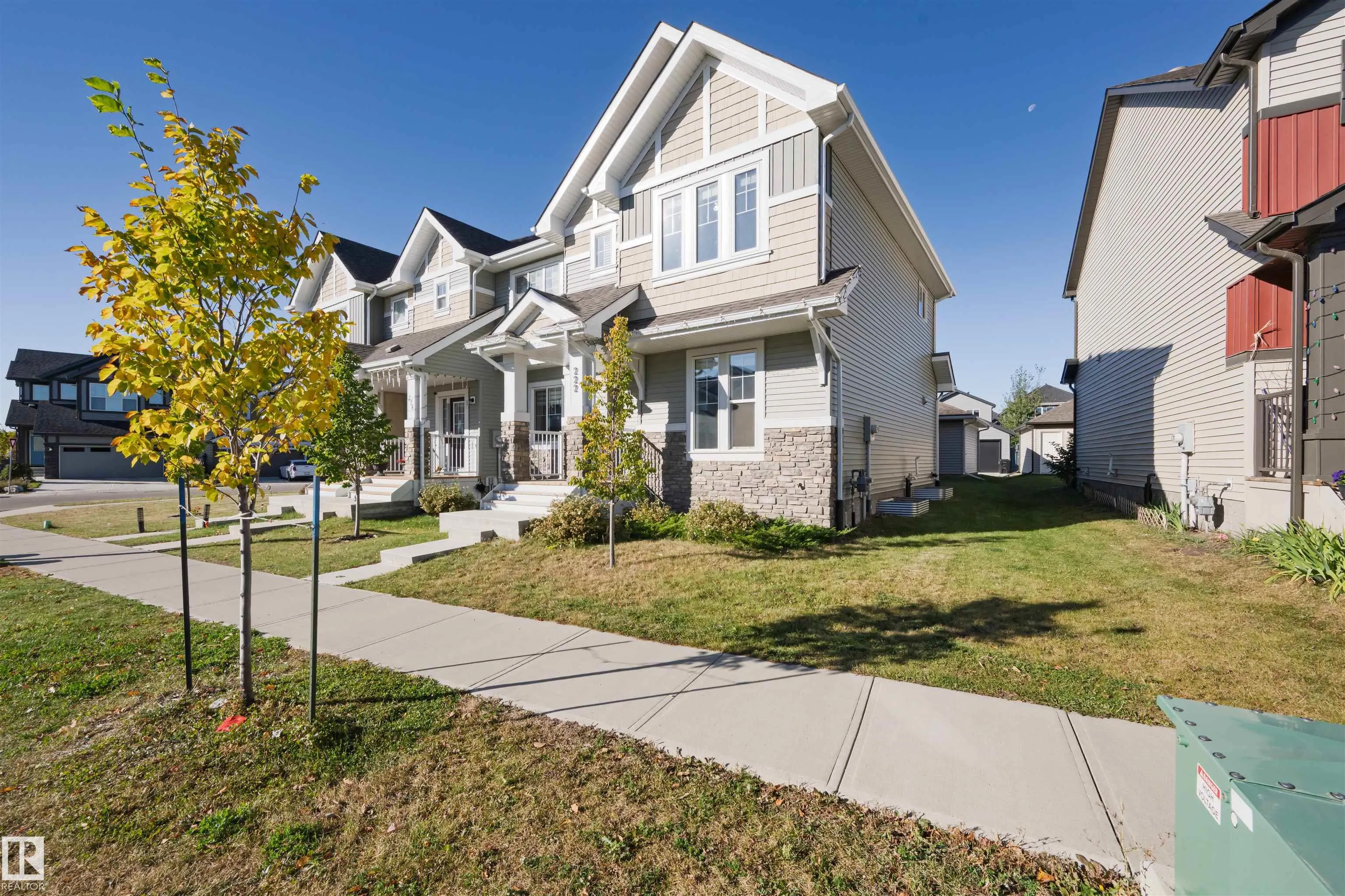 222 DESROCHERS Boulevard