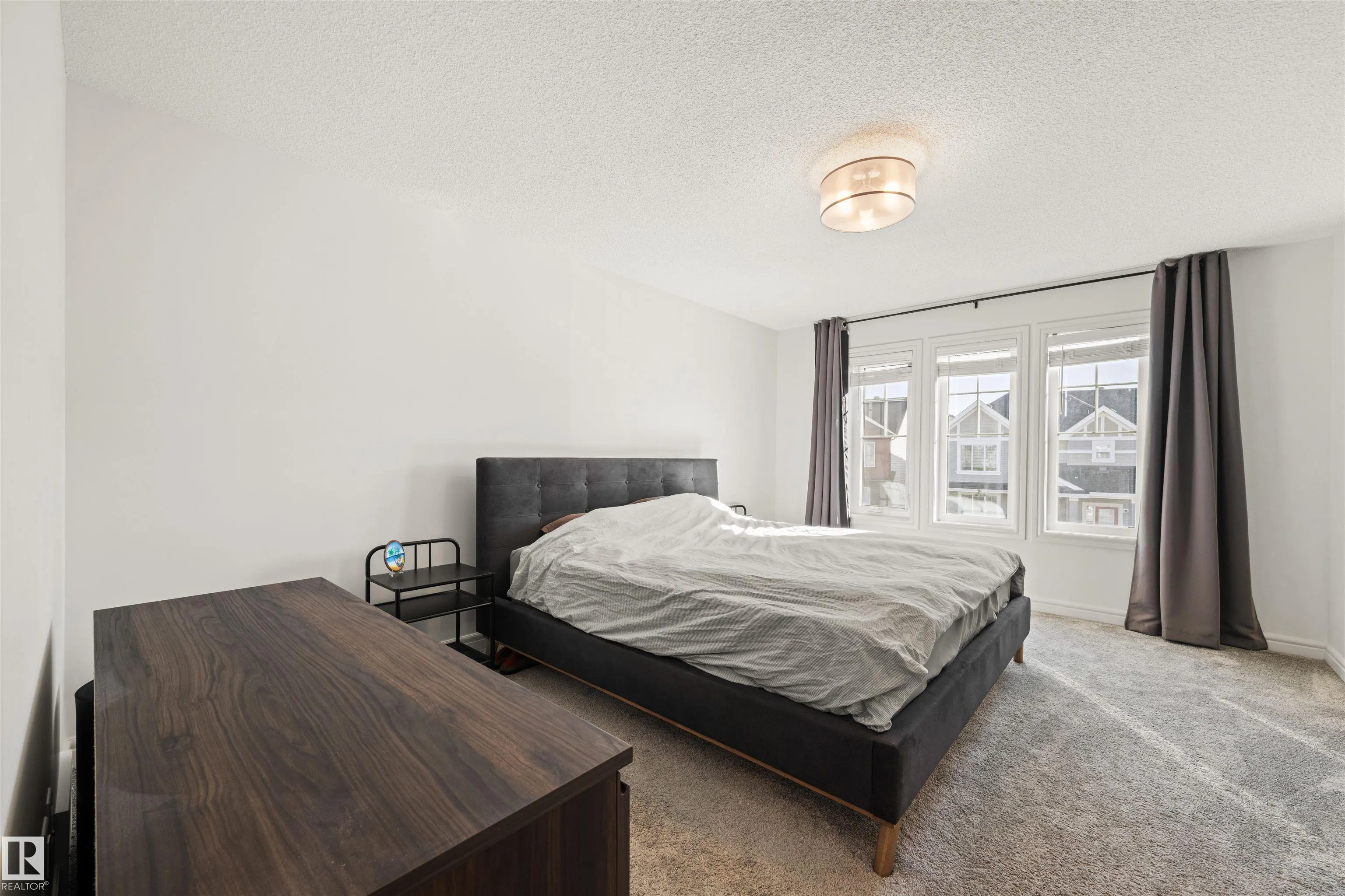 222 DESROCHERS Boulevard