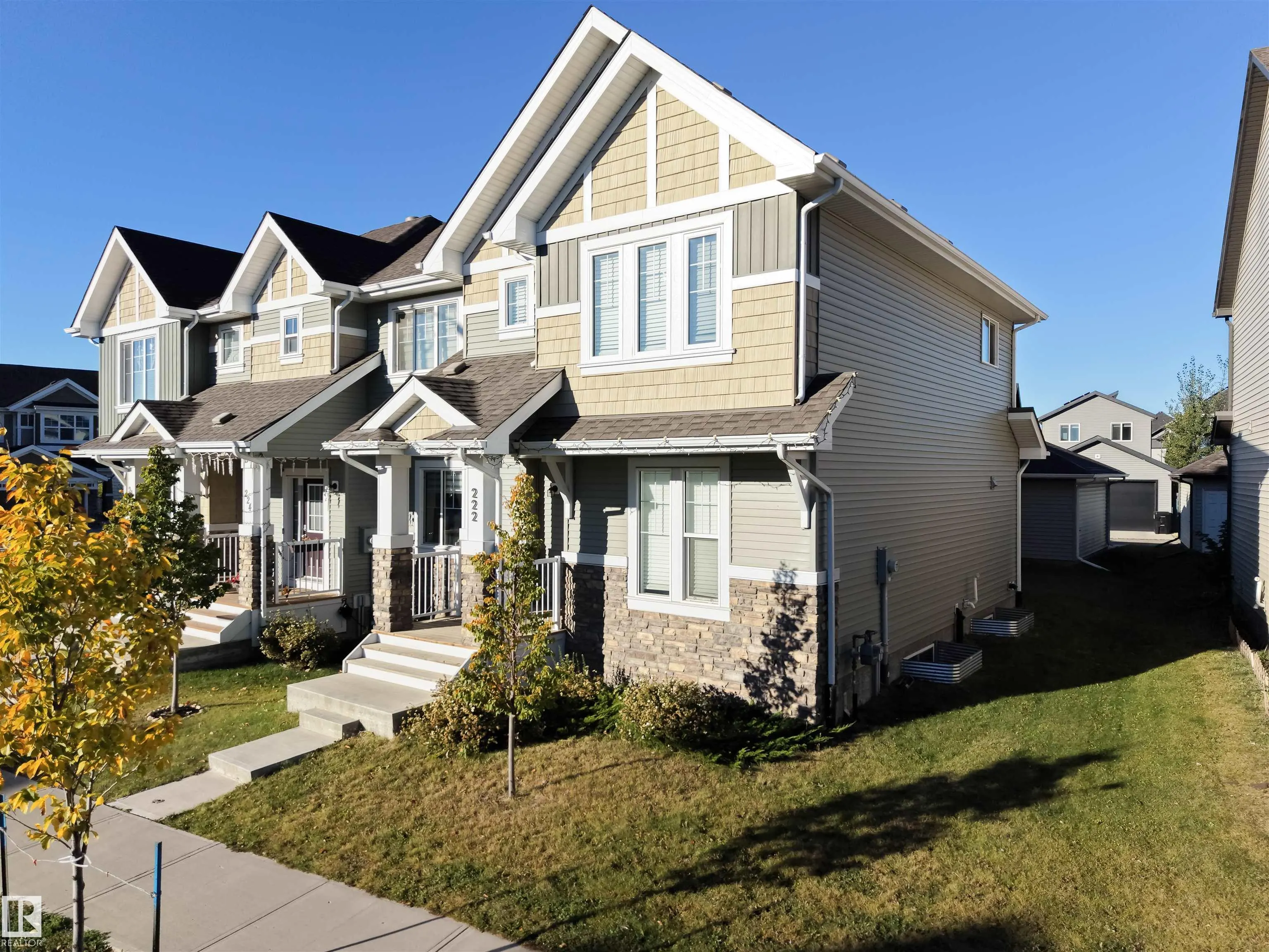 222 DESROCHERS Boulevard