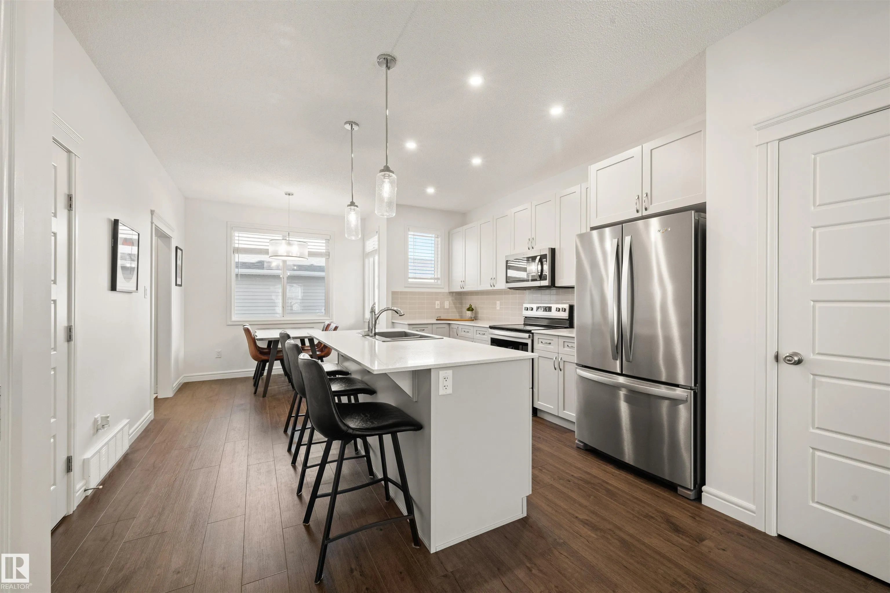 222 DESROCHERS Boulevard