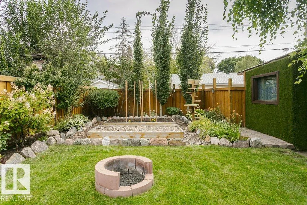 12255 DOVERCOURT Crescent