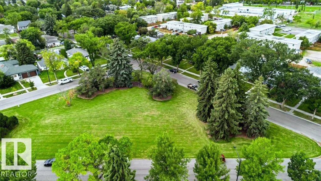 12255 DOVERCOURT Crescent