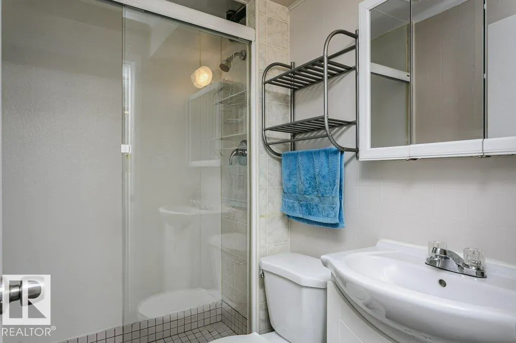 12255 DOVERCOURT Crescent