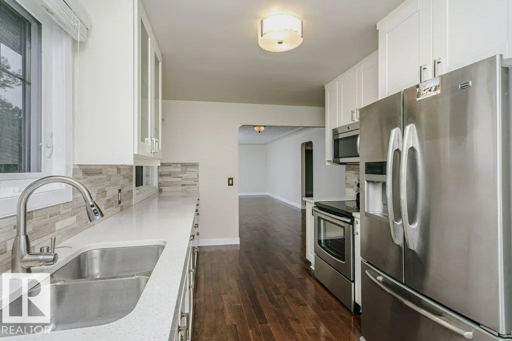 12255 DOVERCOURT Crescent