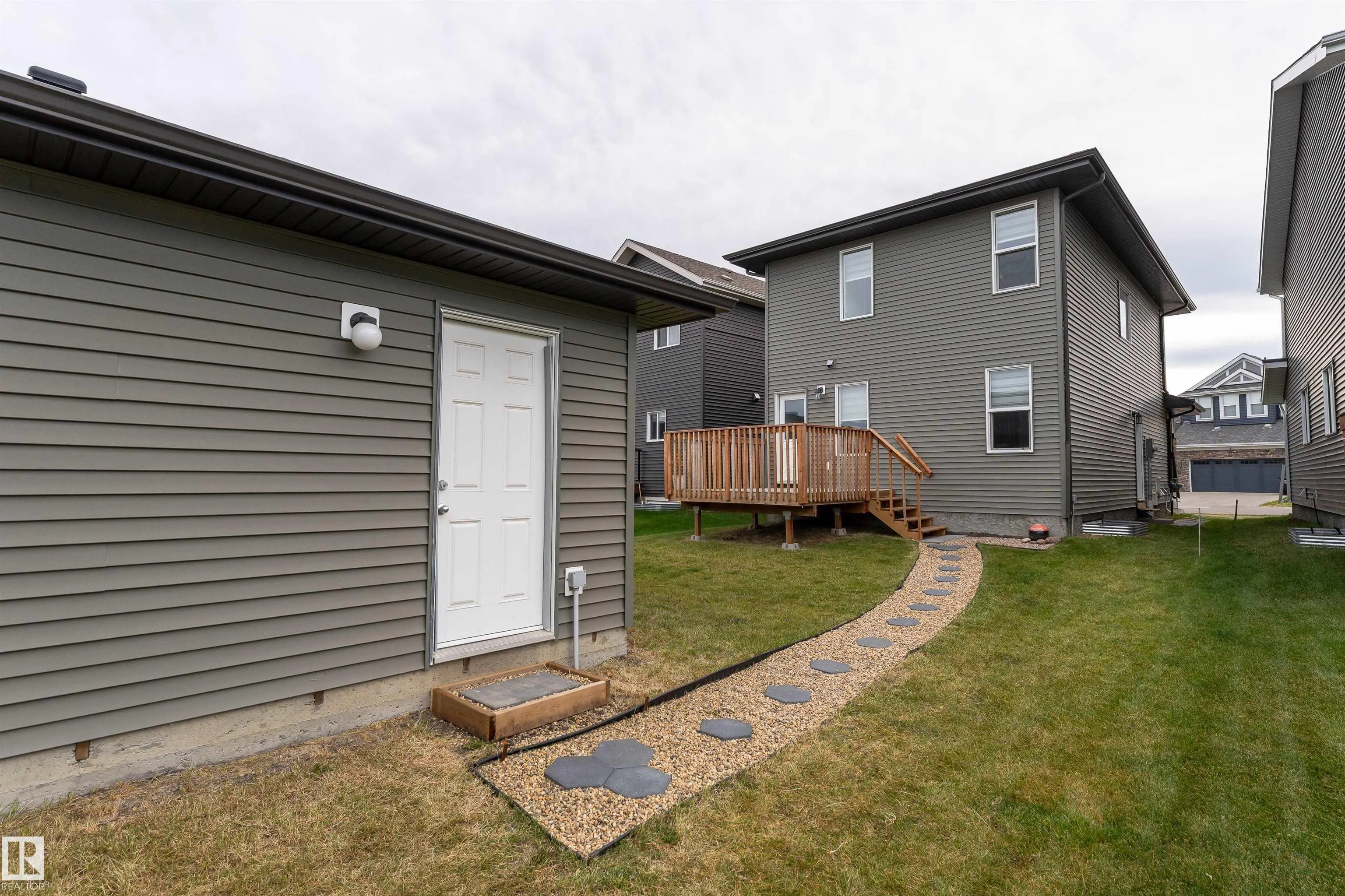 2416 WONNACOTT Court