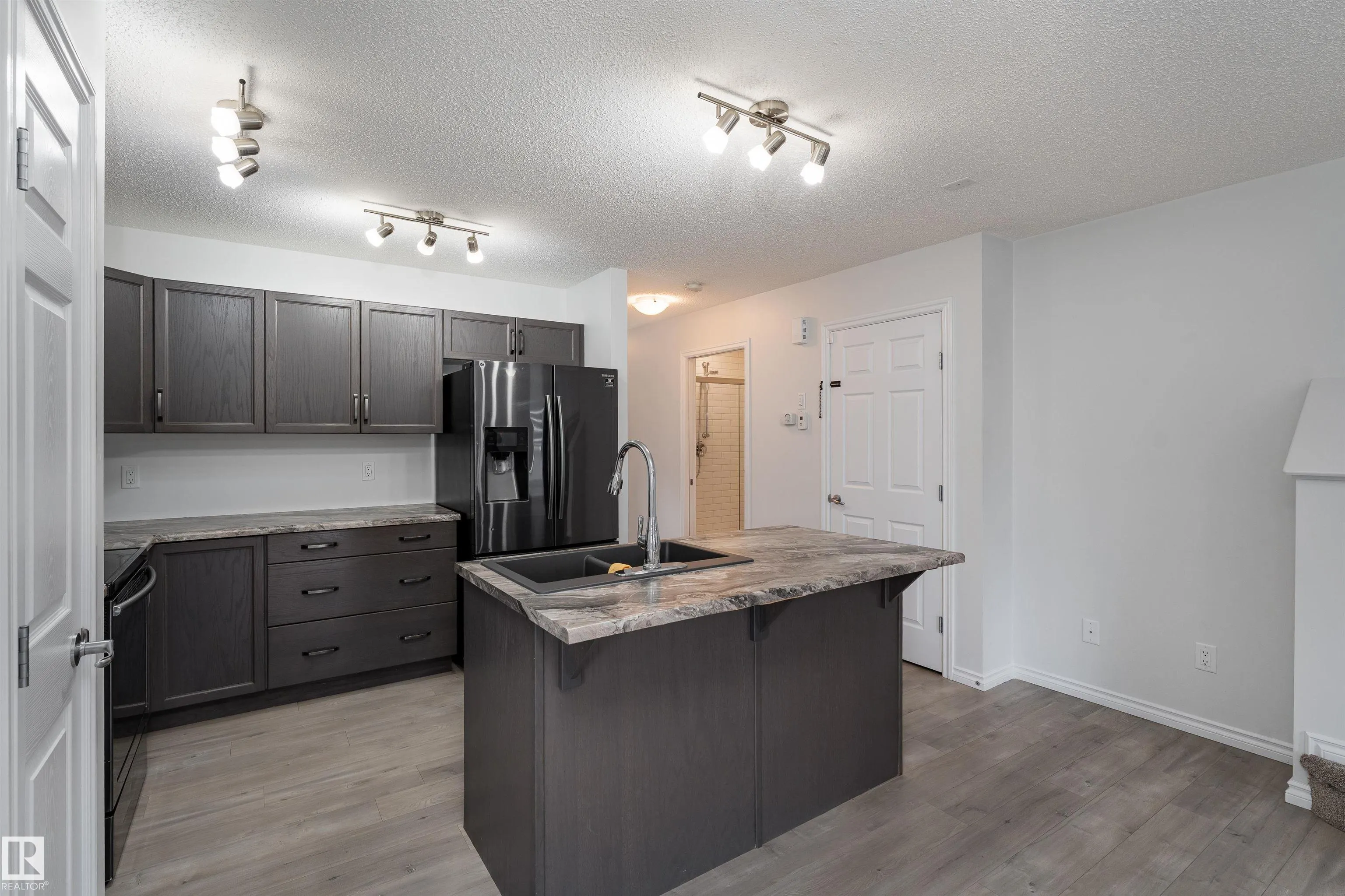 2416 WONNACOTT Court