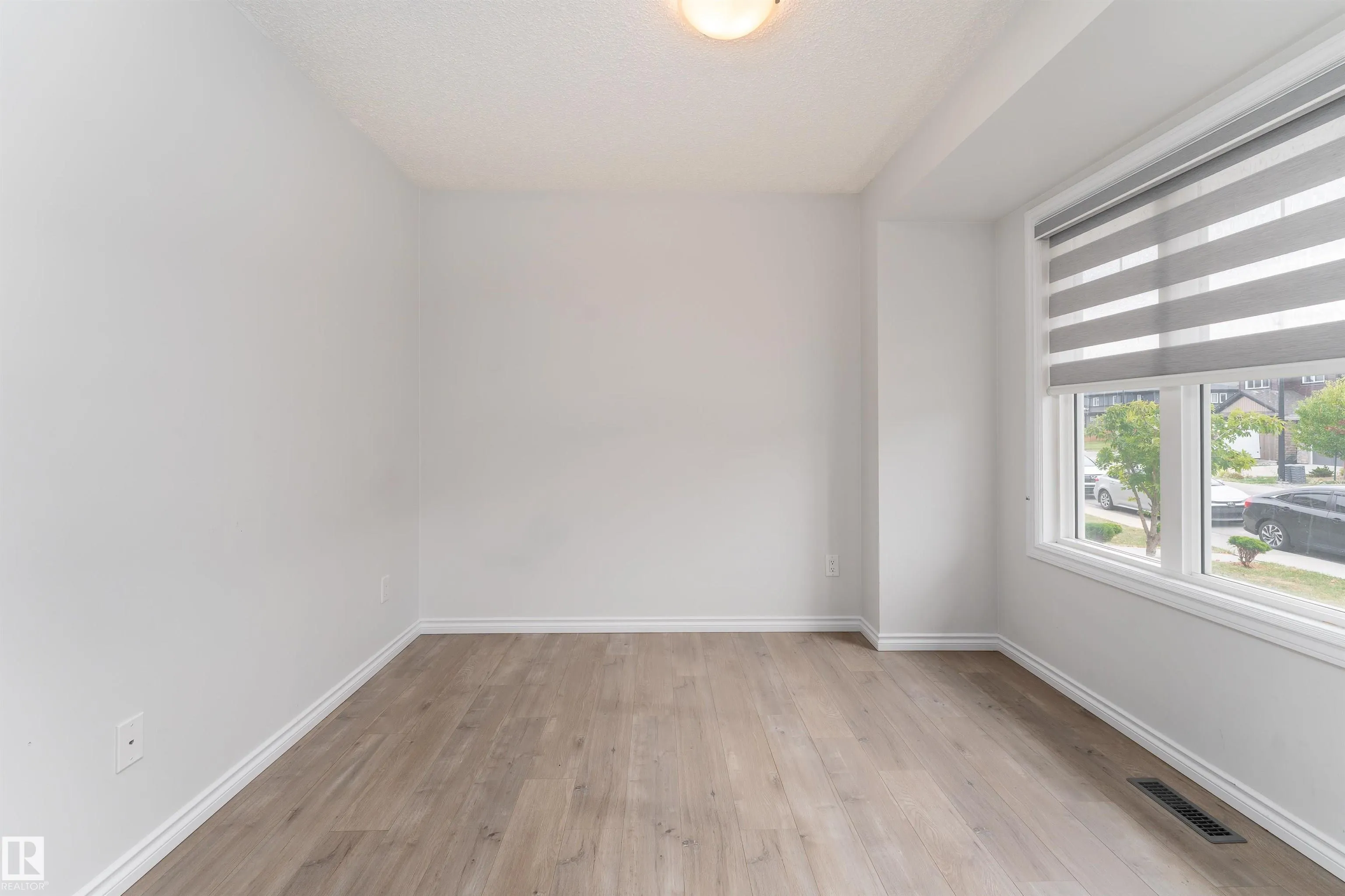 2416 WONNACOTT Court
