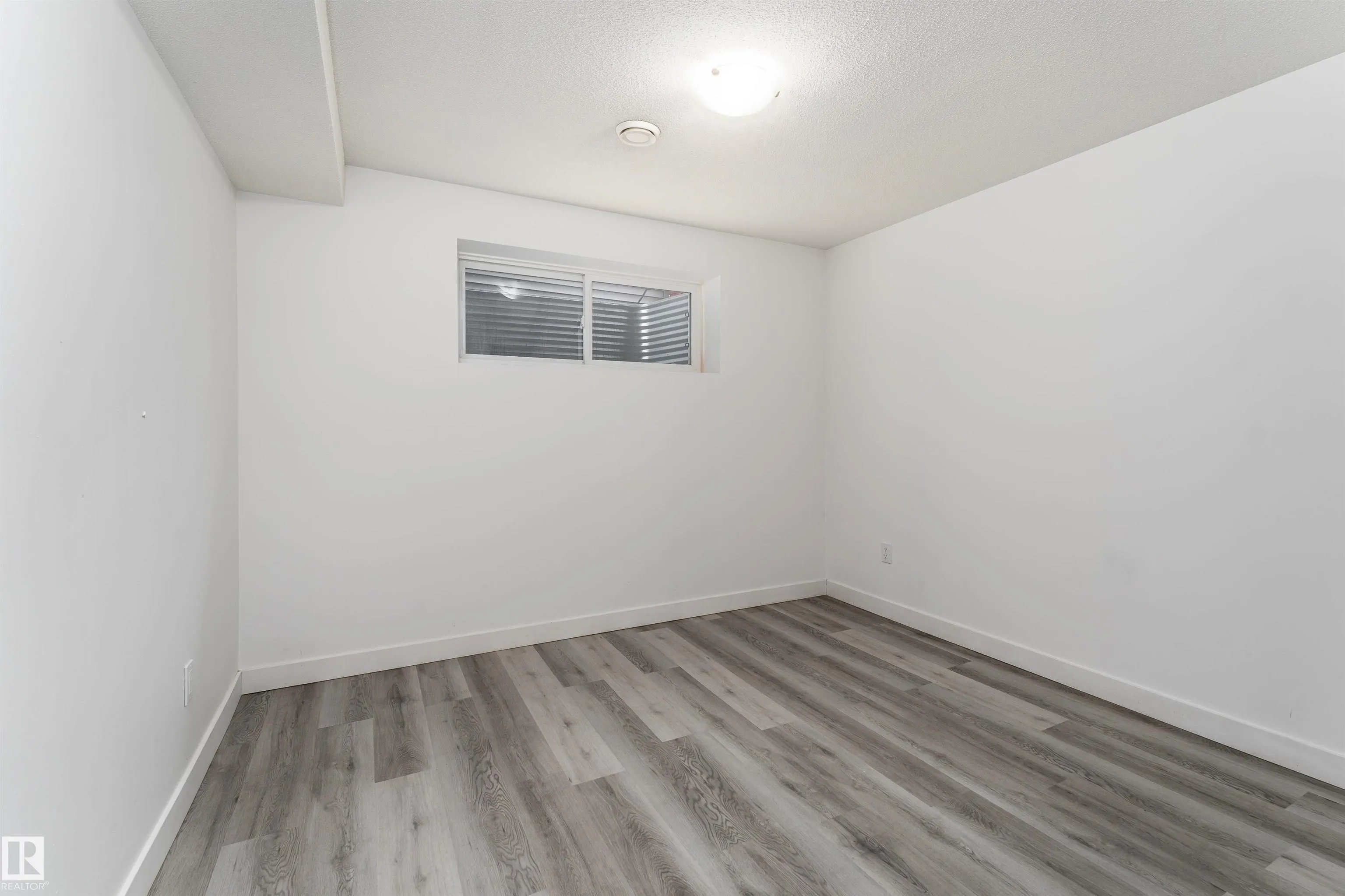 2416 WONNACOTT Court