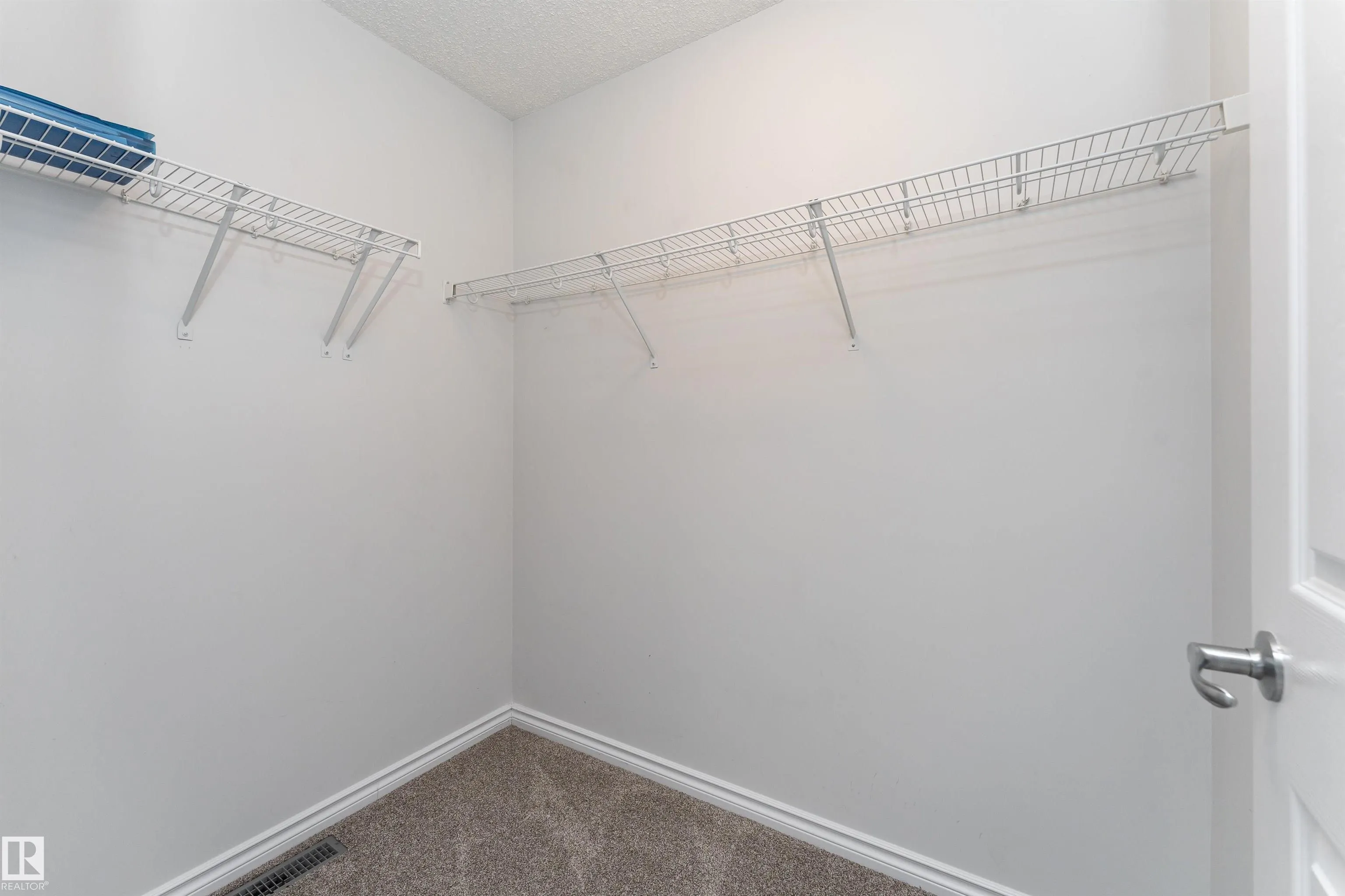 2416 WONNACOTT Court