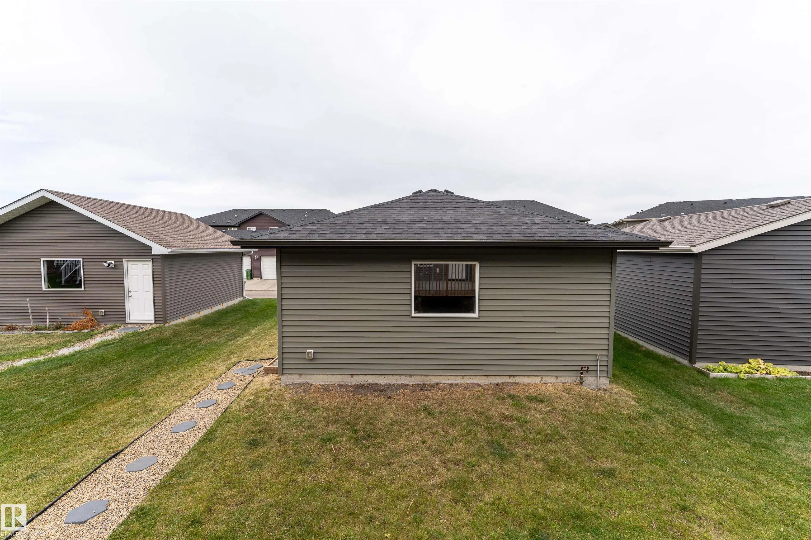 2416 WONNACOTT Court