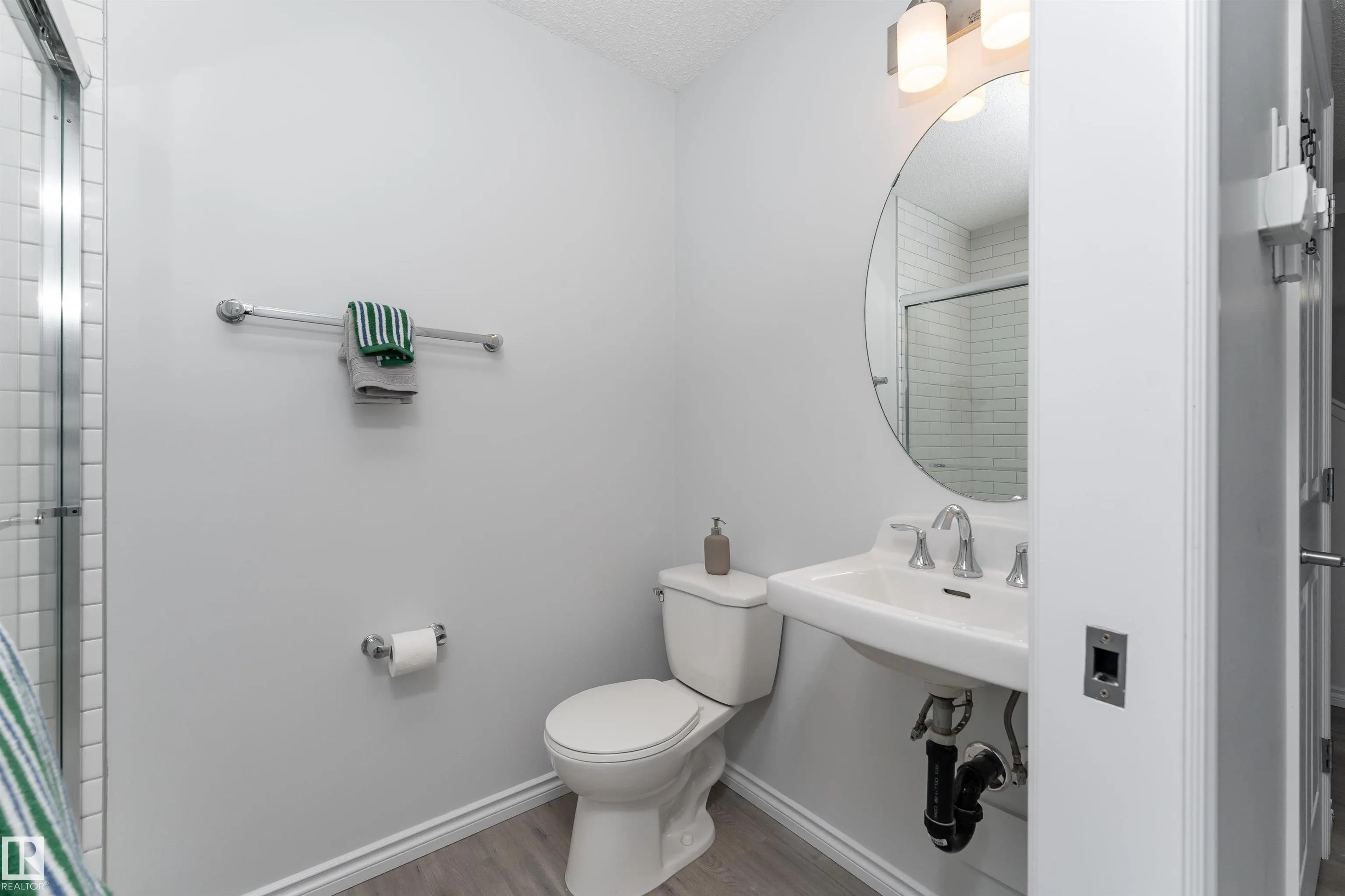 2416 WONNACOTT Court