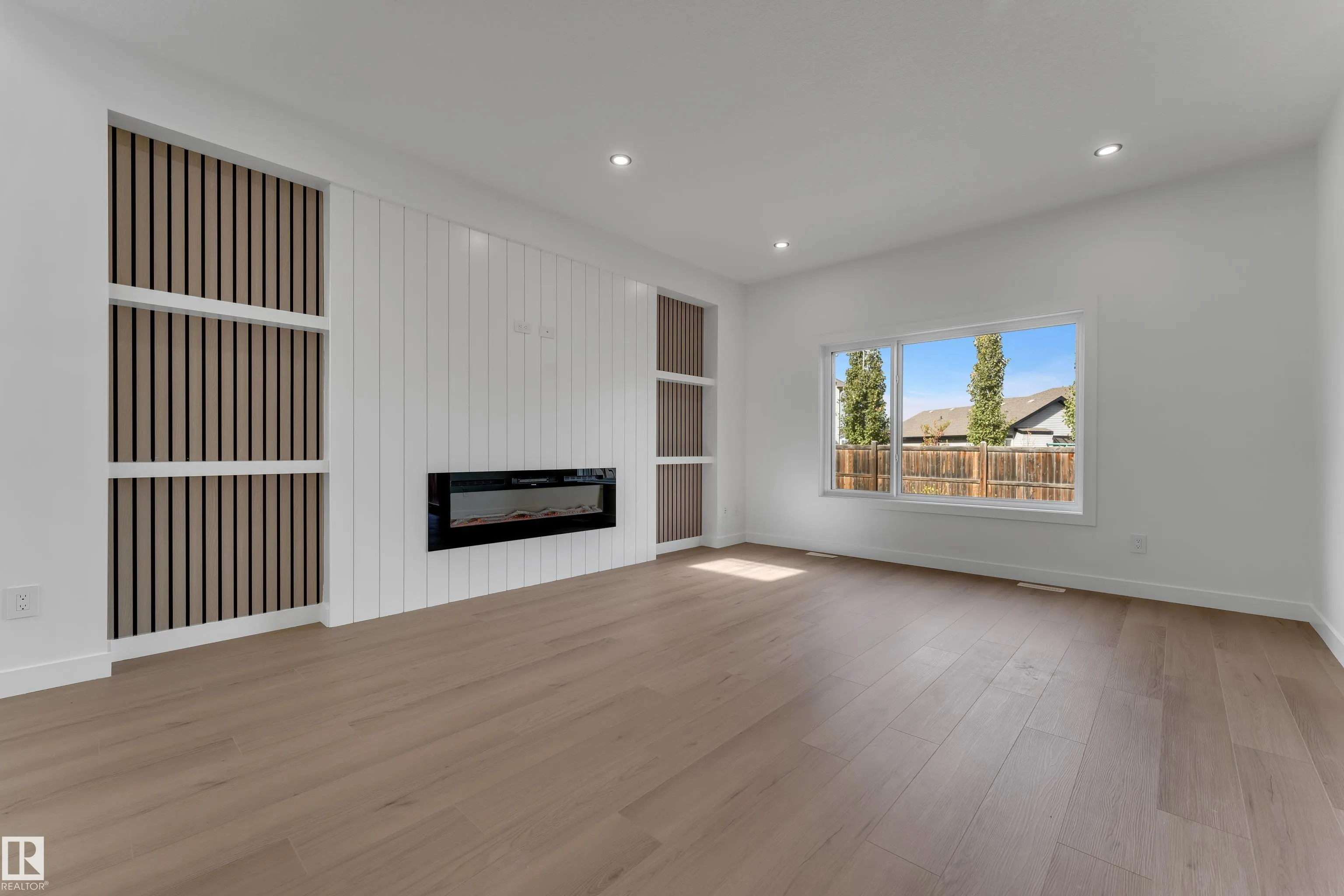 58 SILVERSTONE Drive