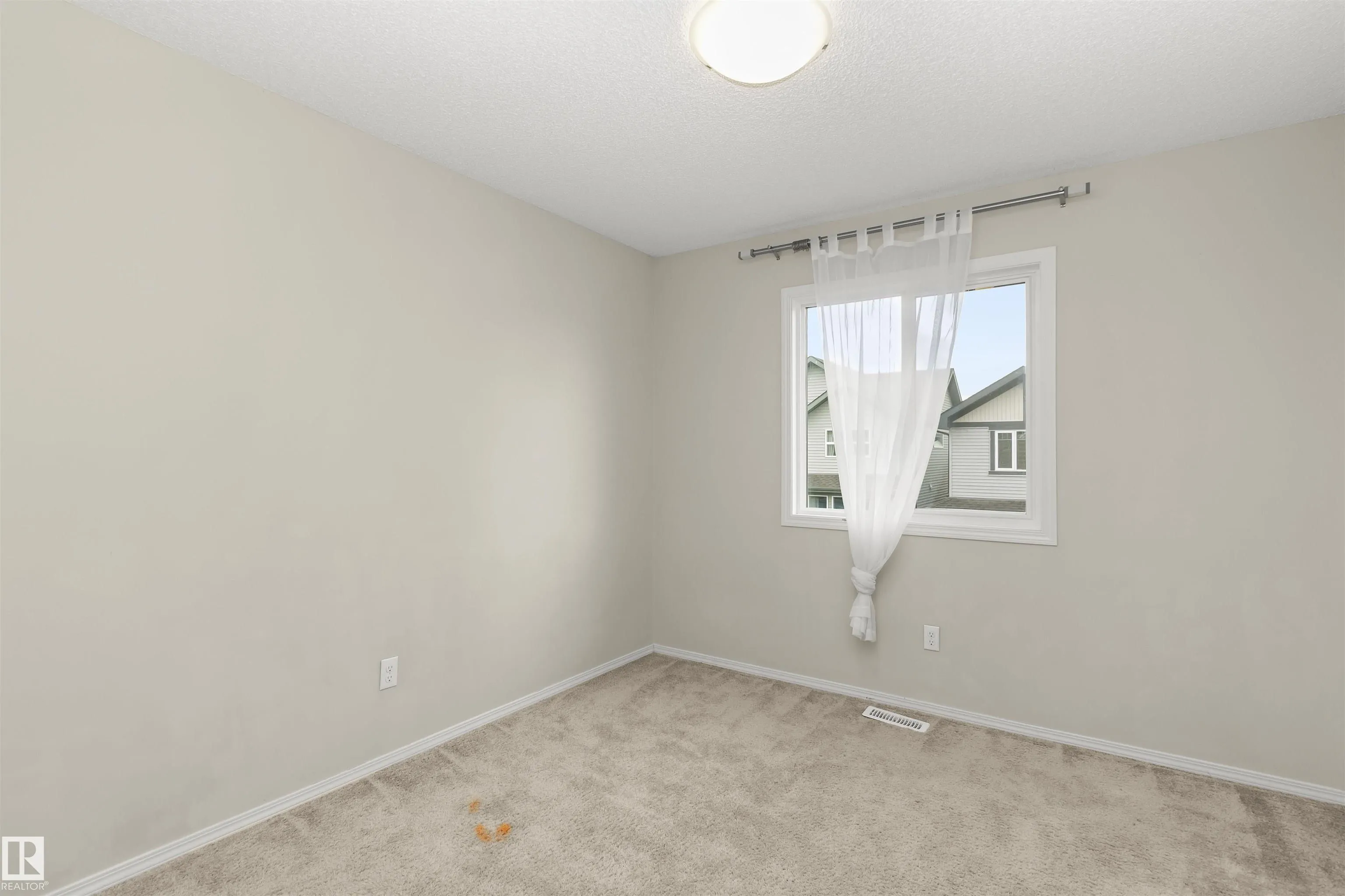 17205 73 Street