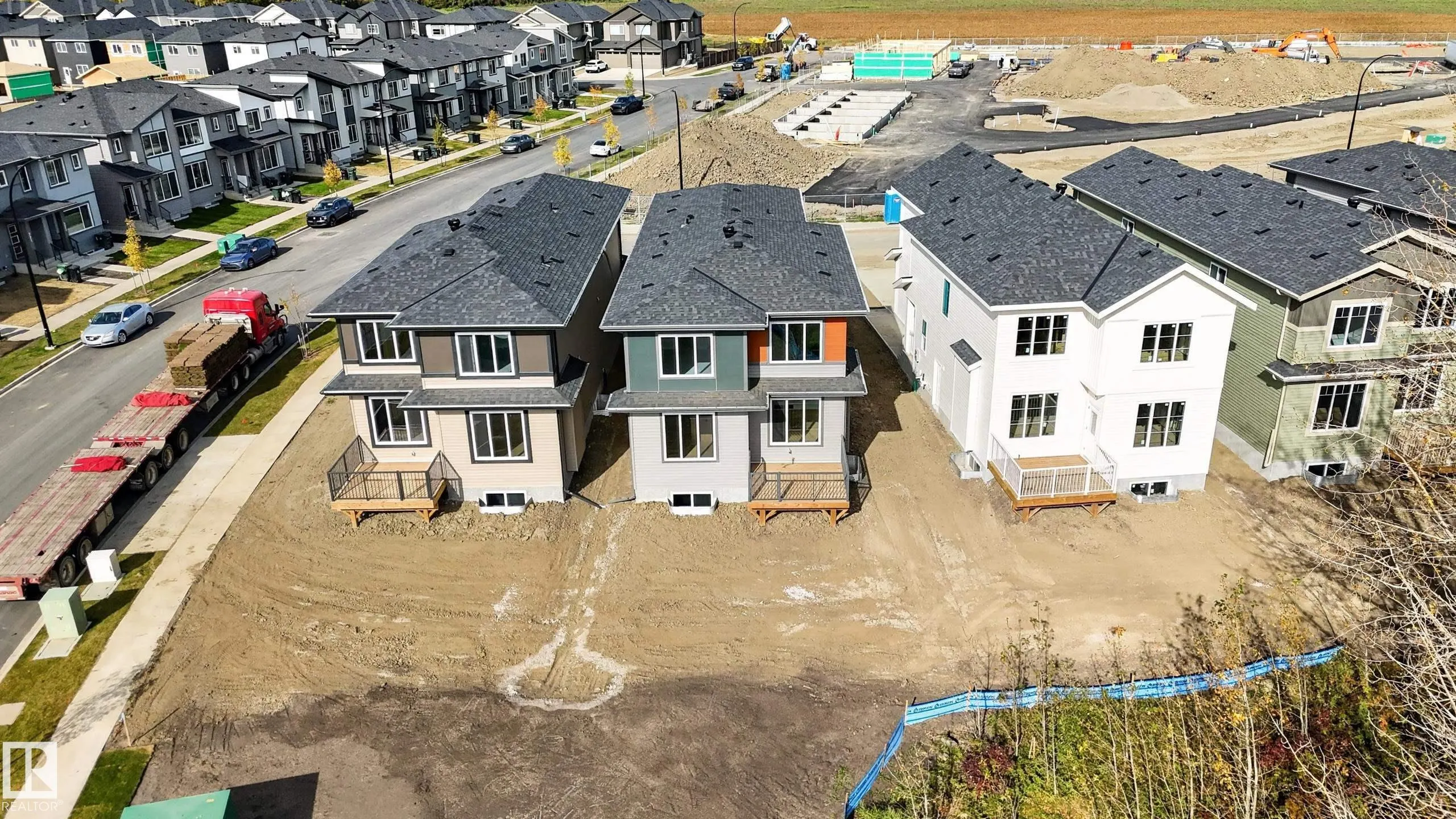 4 Pebble Cove