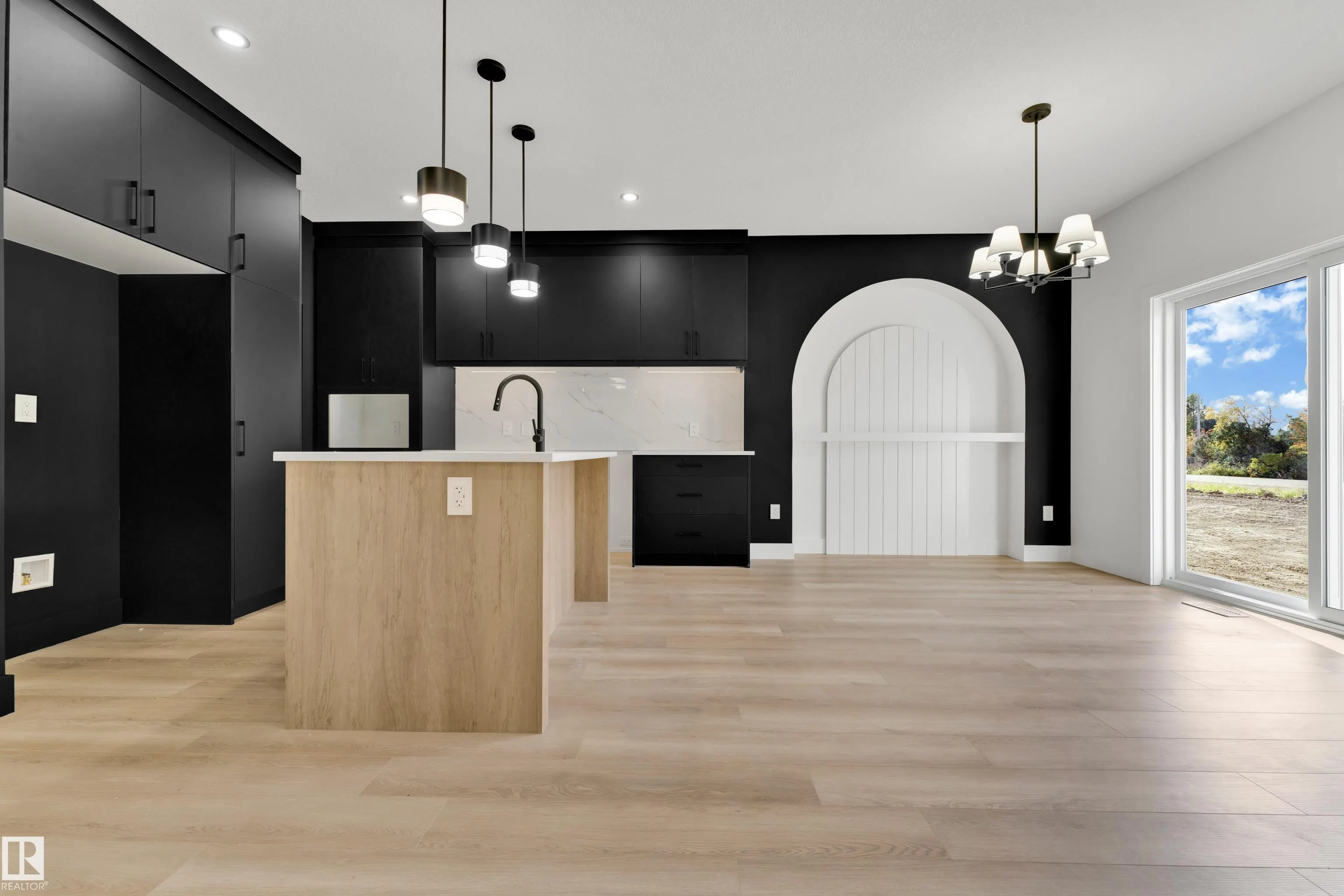 261 Linden Loop