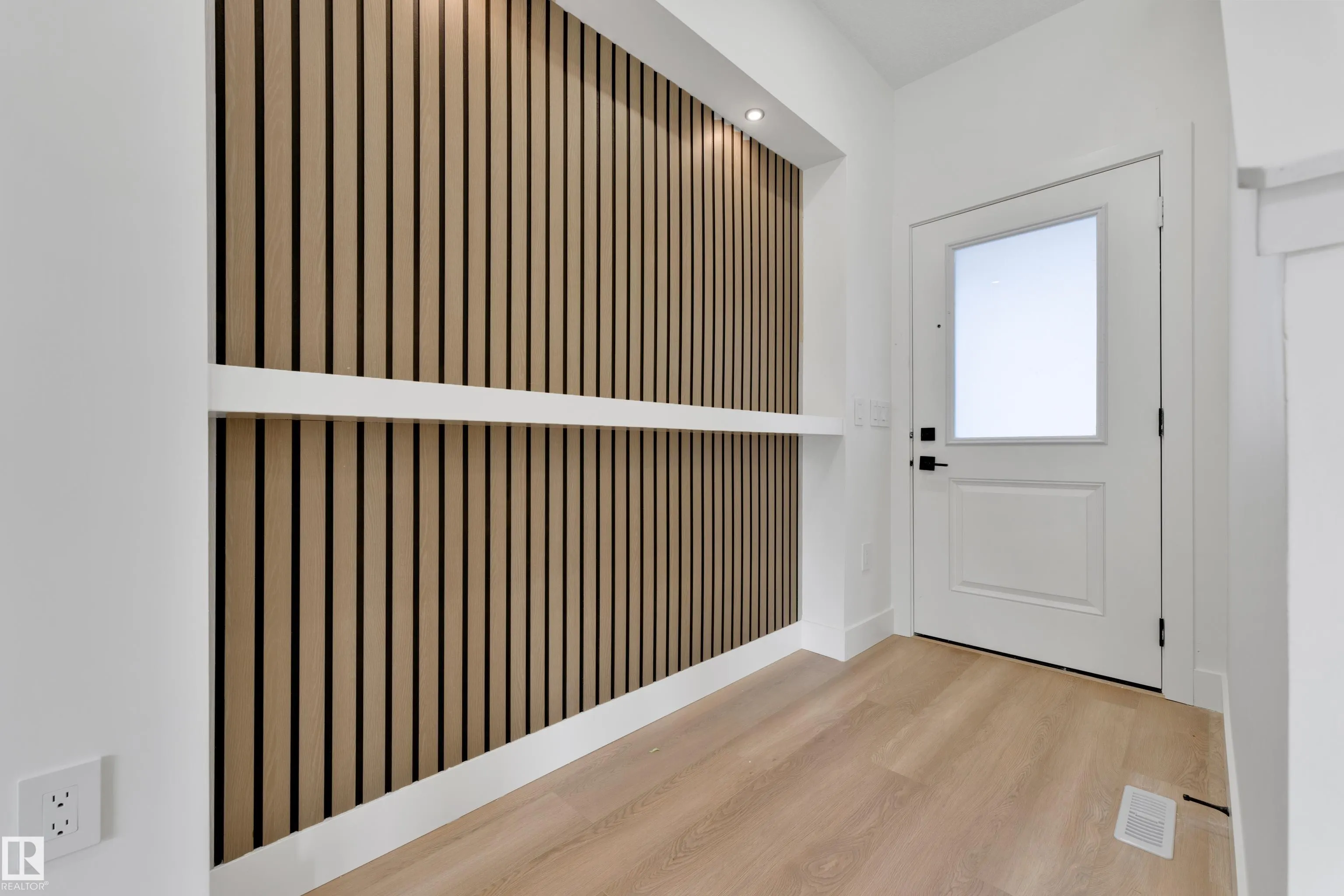 261 Linden Loop