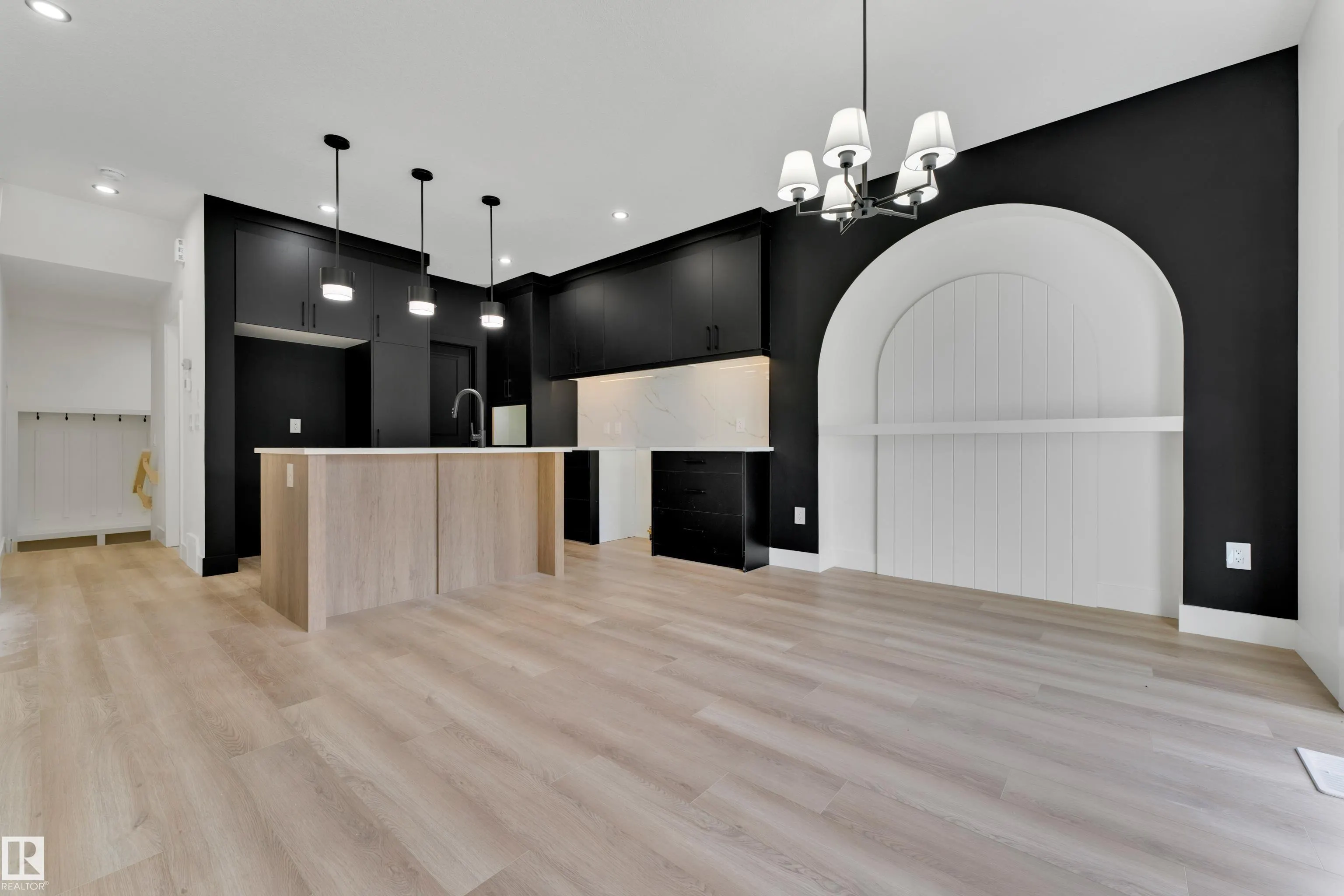 261 Linden Loop