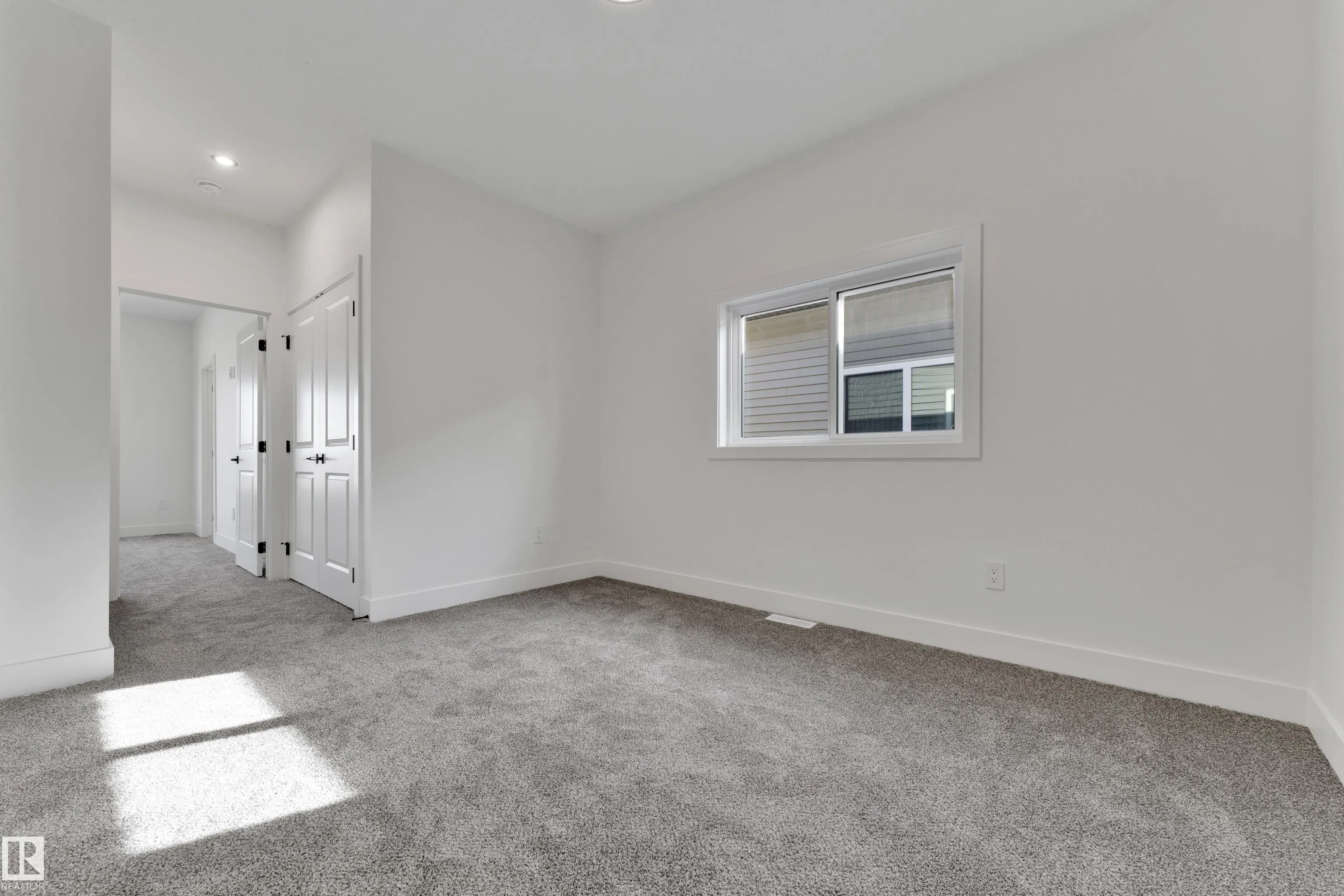 261 Linden Loop