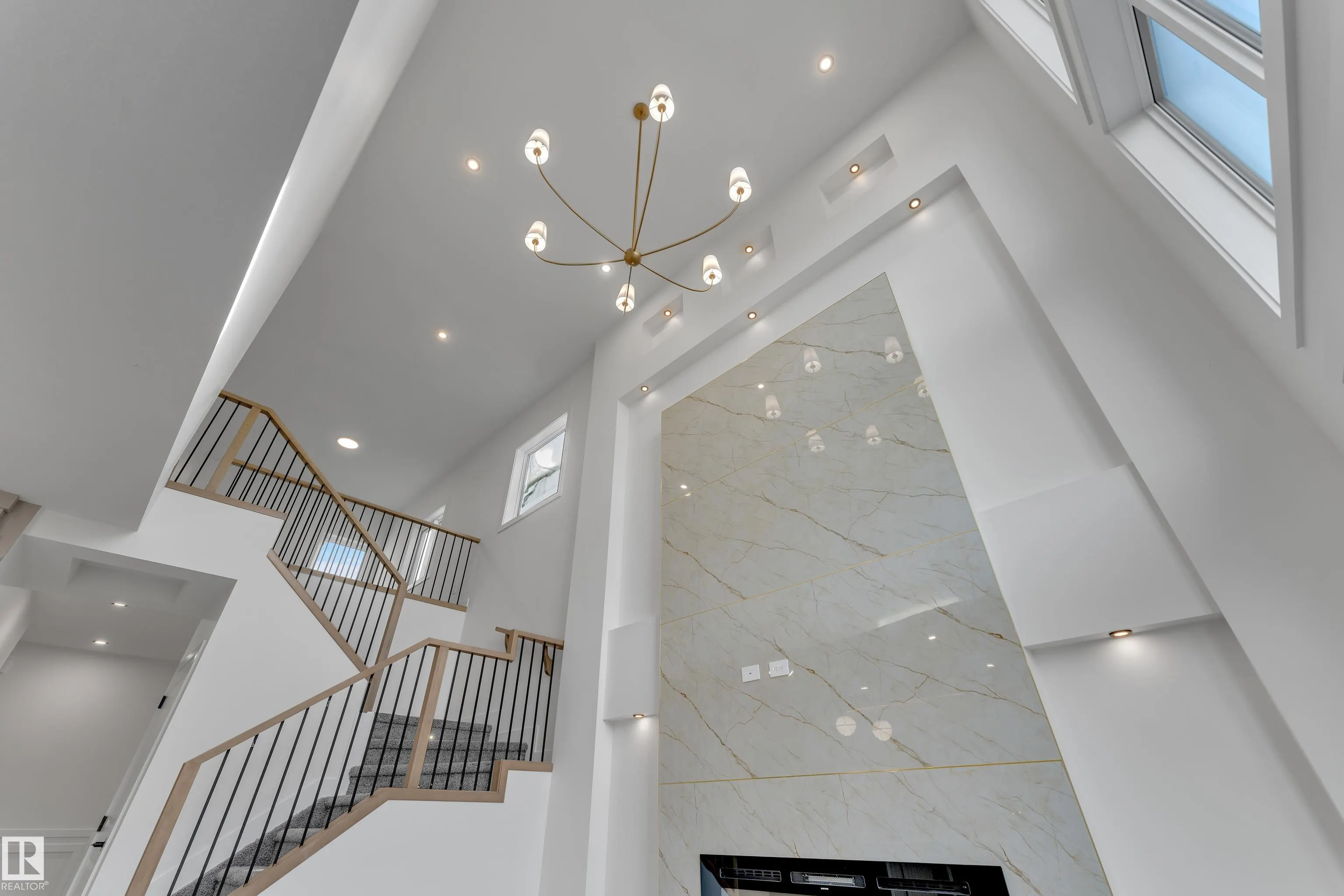 247 Linden Loop