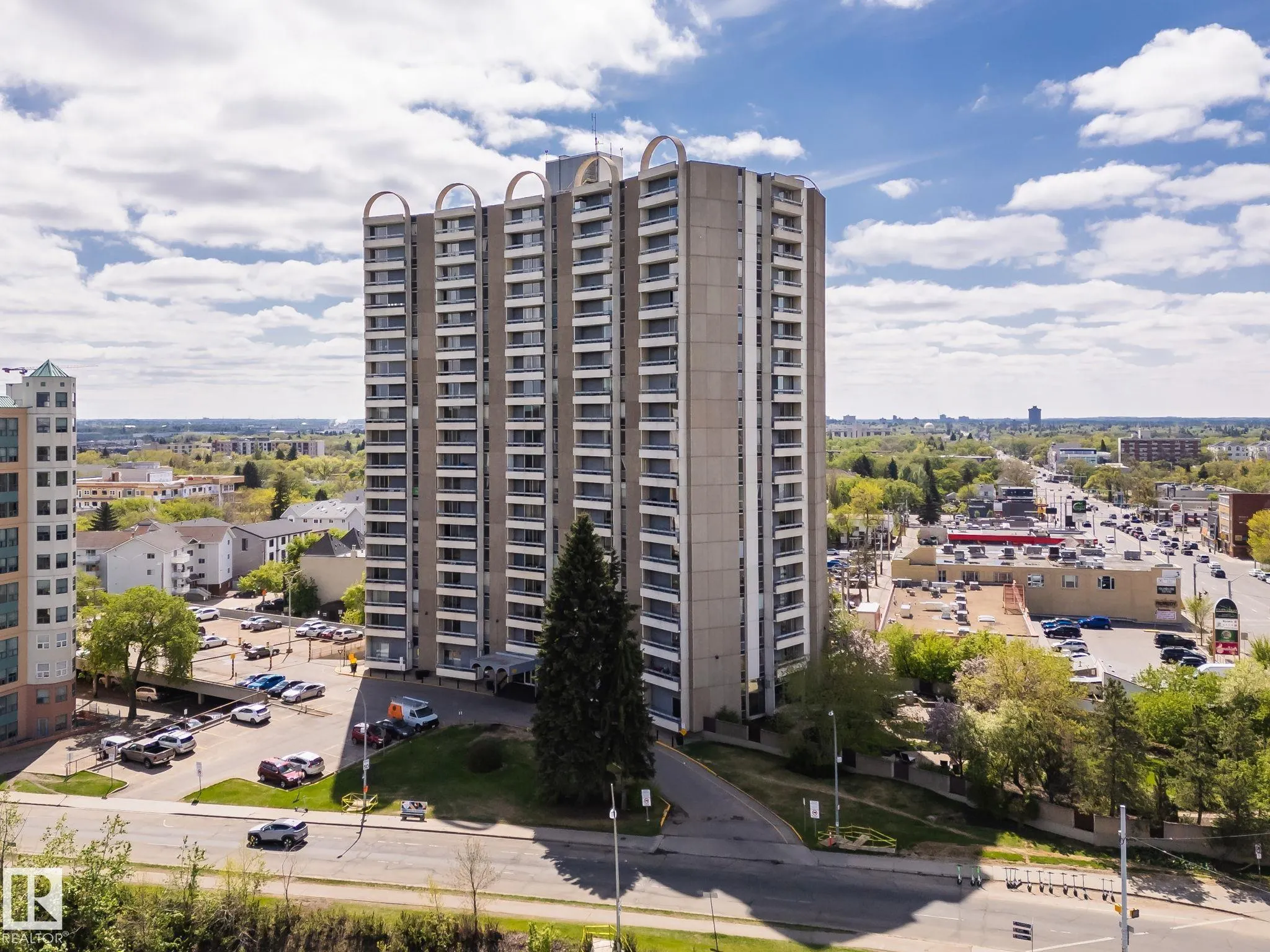 10883 SASKATCHEWAN DRIVE NW