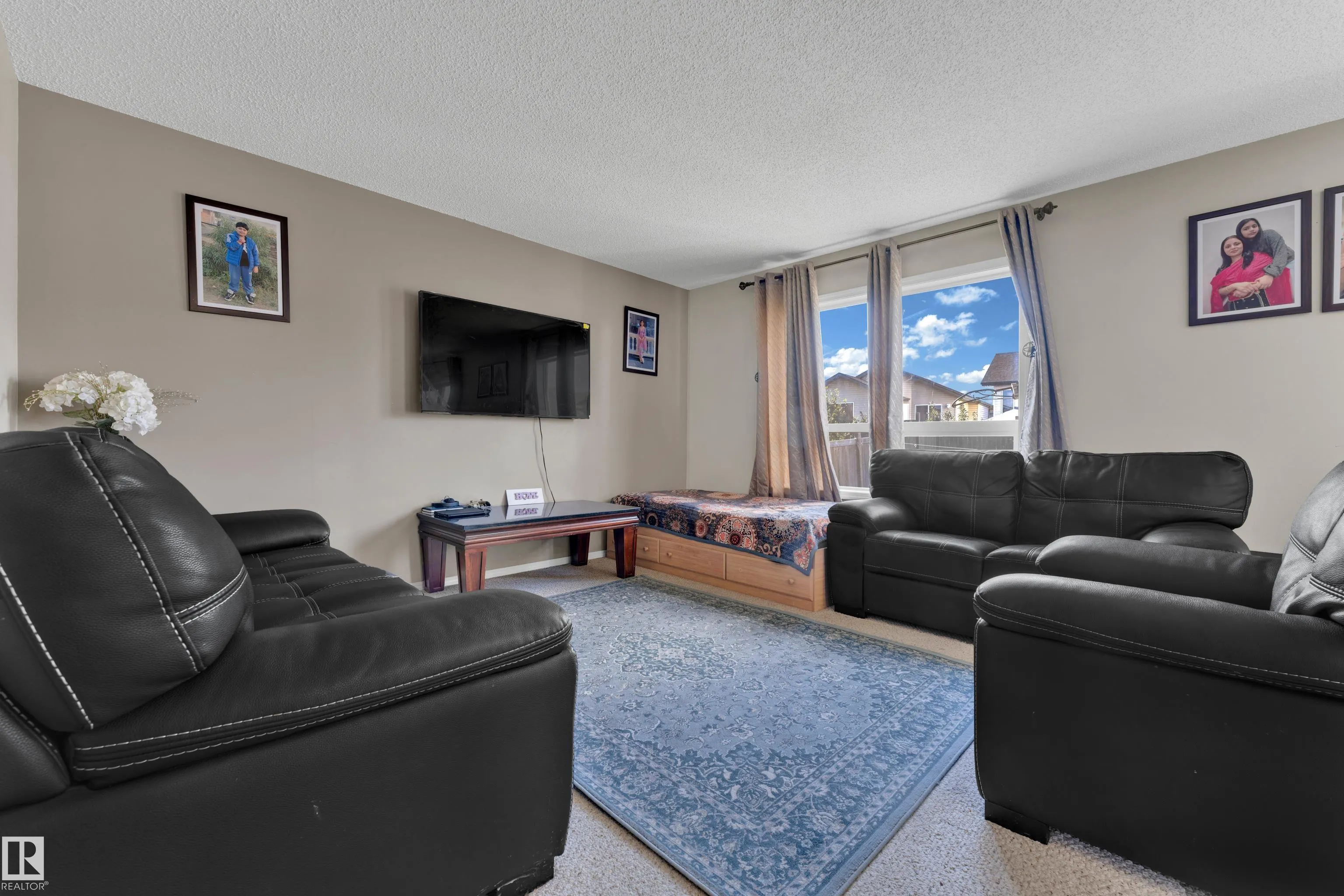 331 SILVER BERRY Road