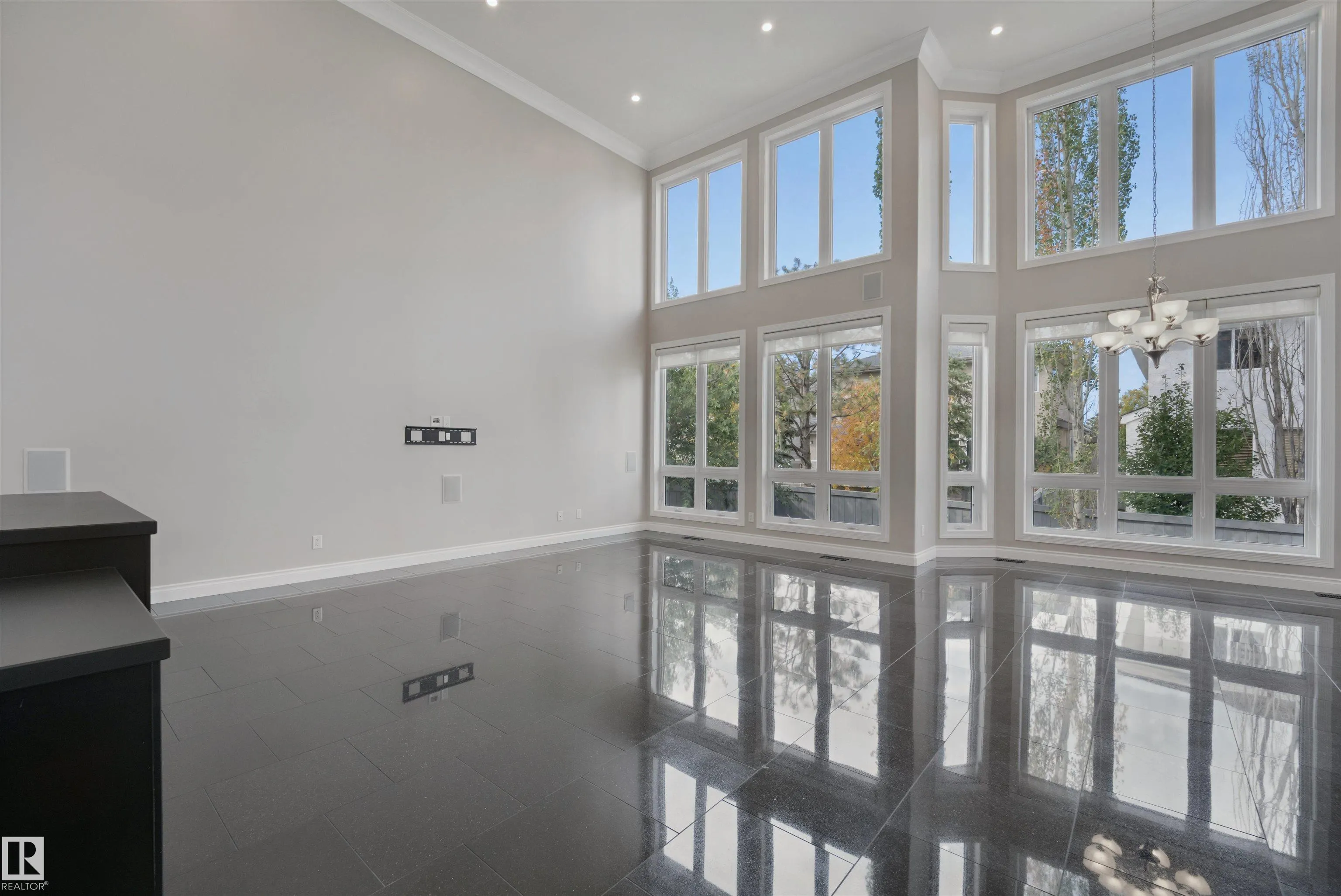 5014 Donsdale Drive