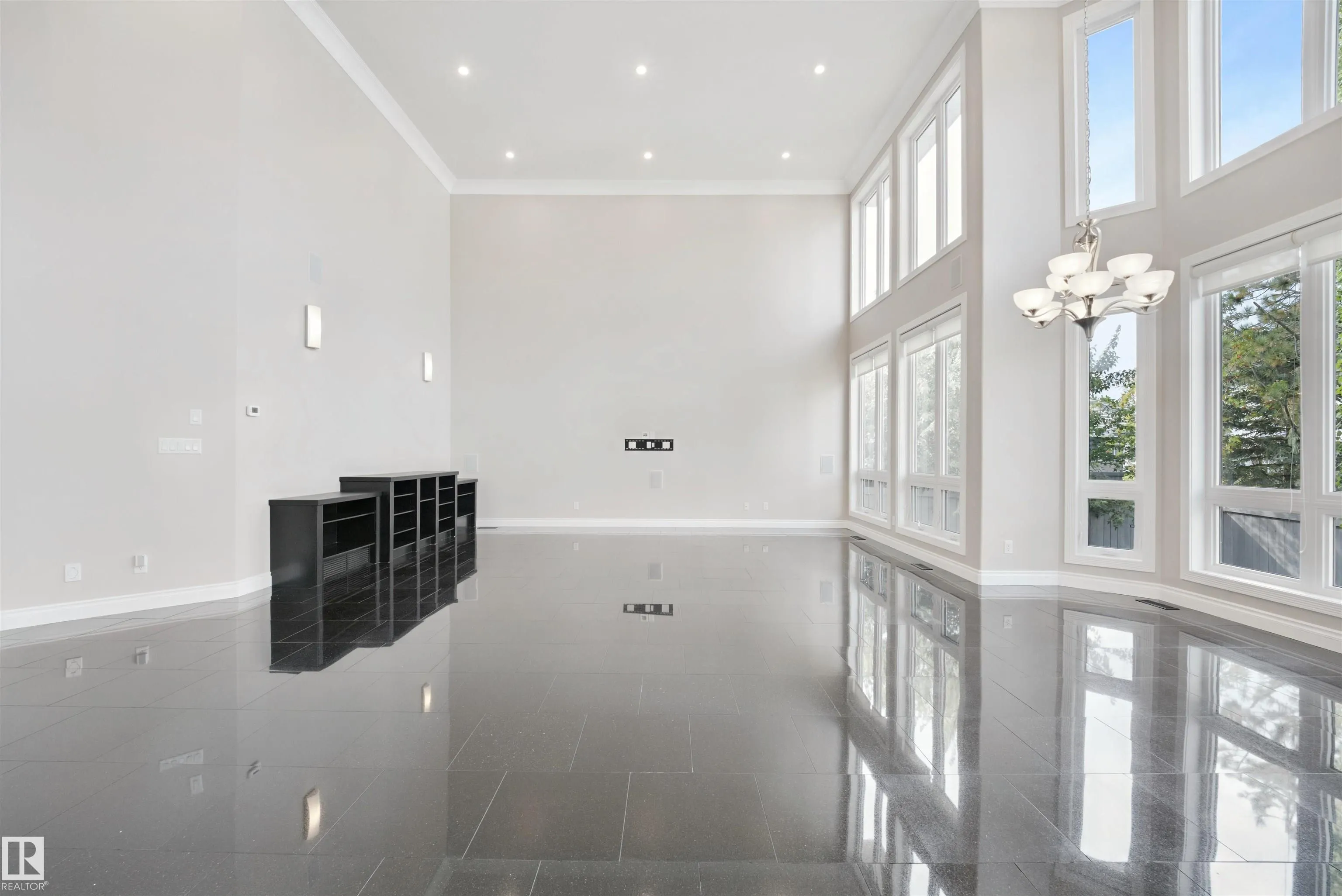 5014 Donsdale Drive