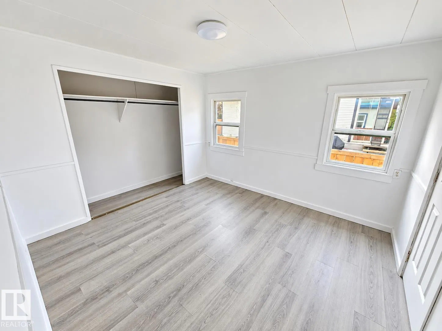 177 West View CR NW
