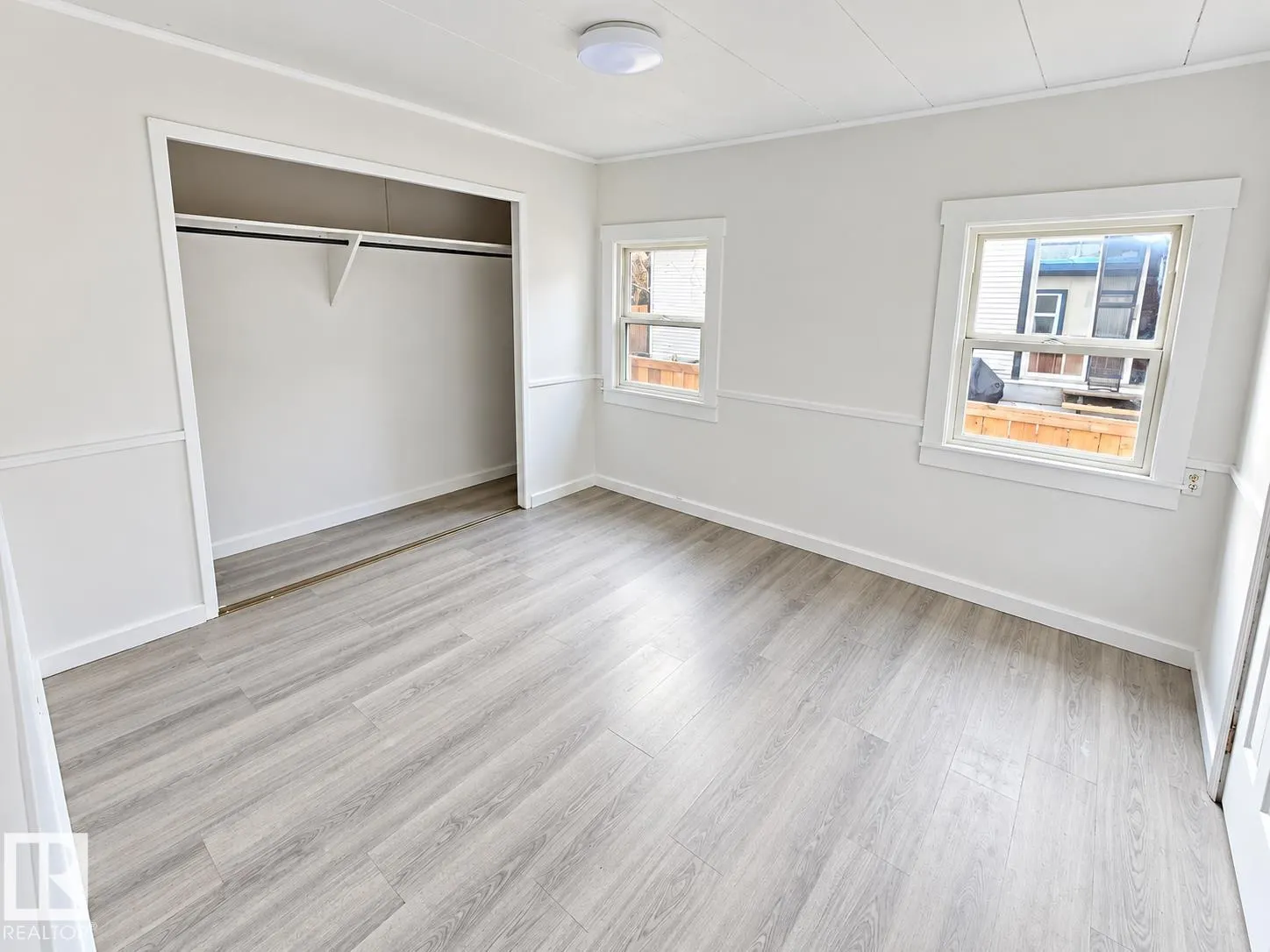 177 West View CR NW
