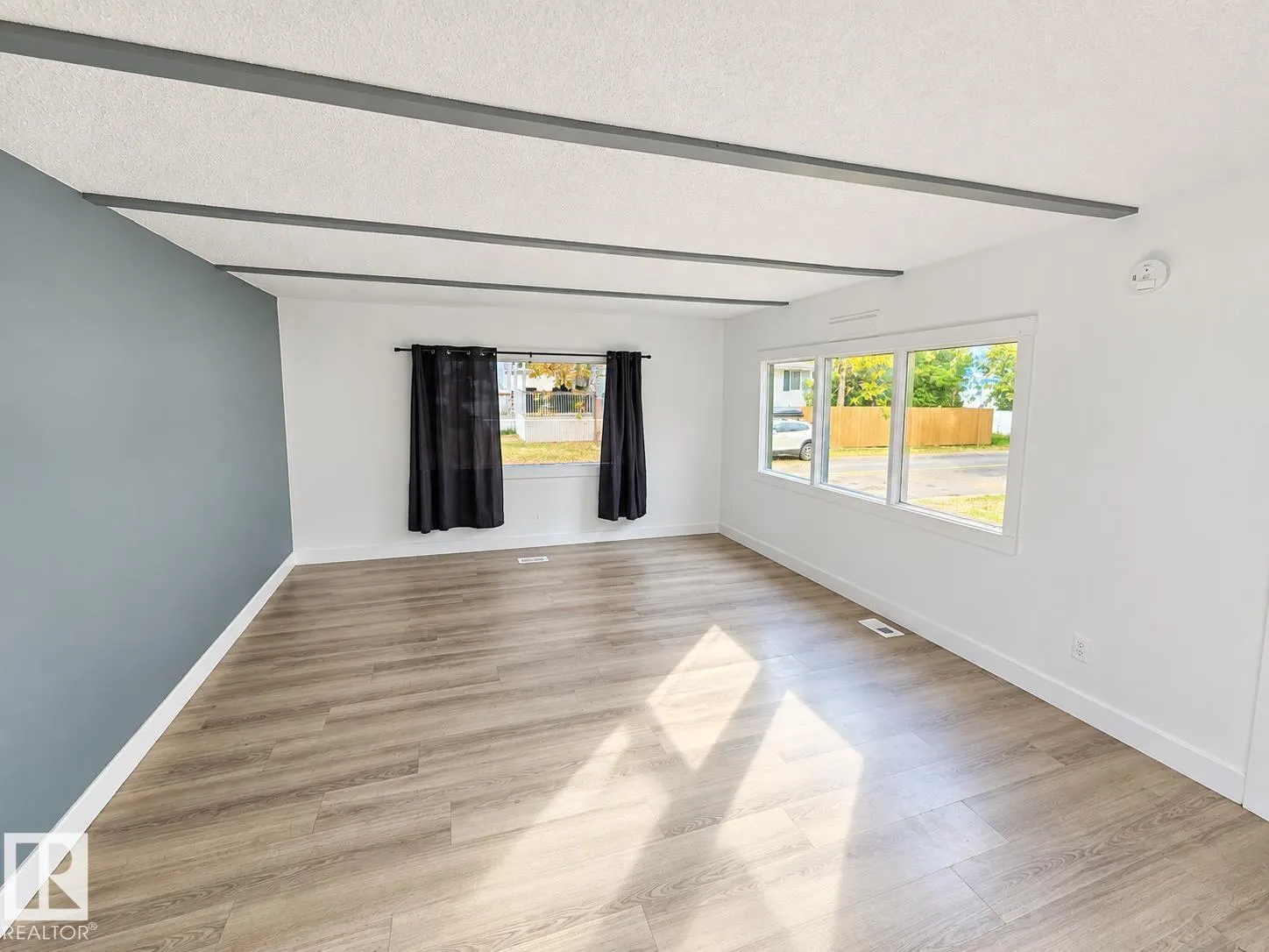 177 West View CR NW