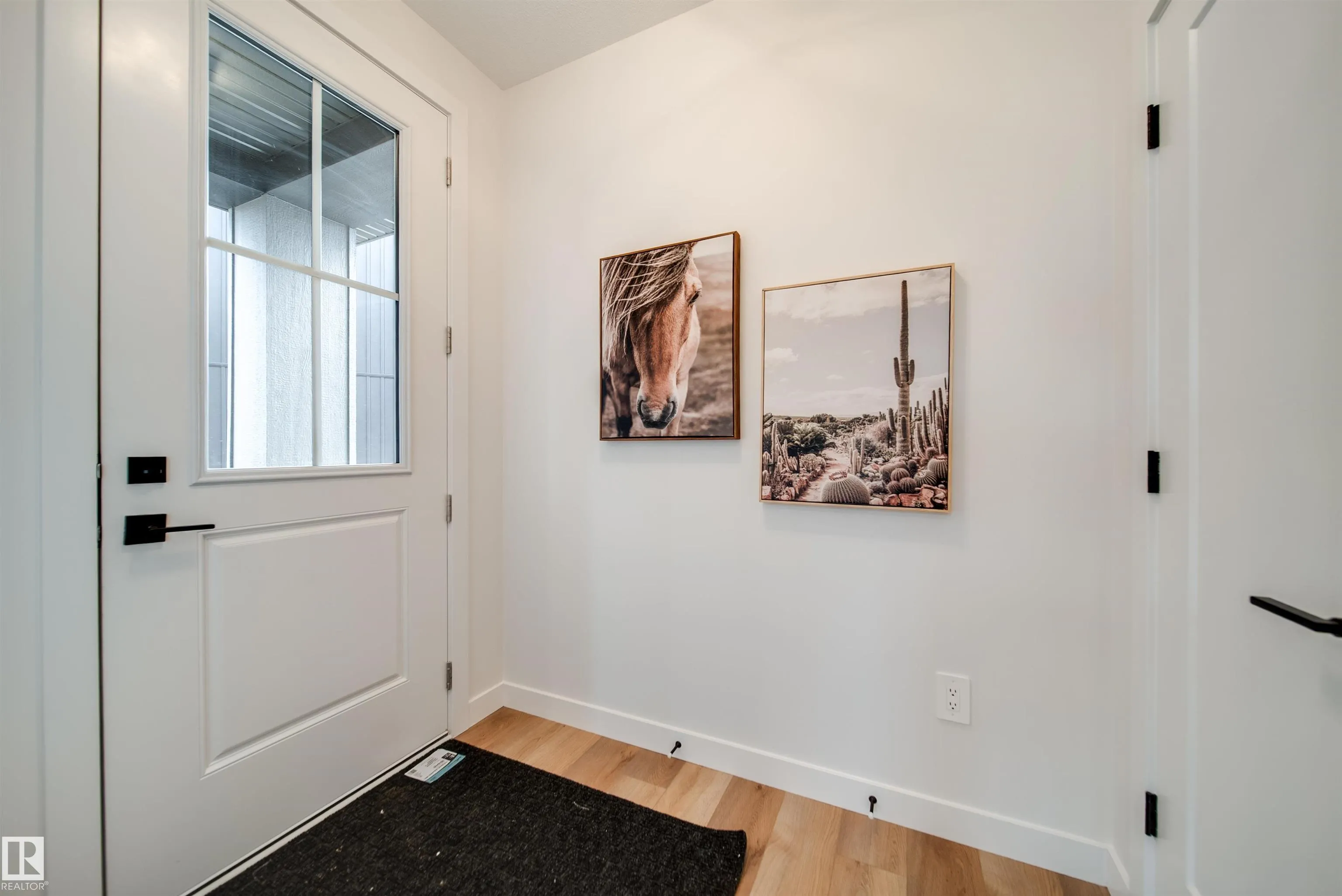63 Chartres Close