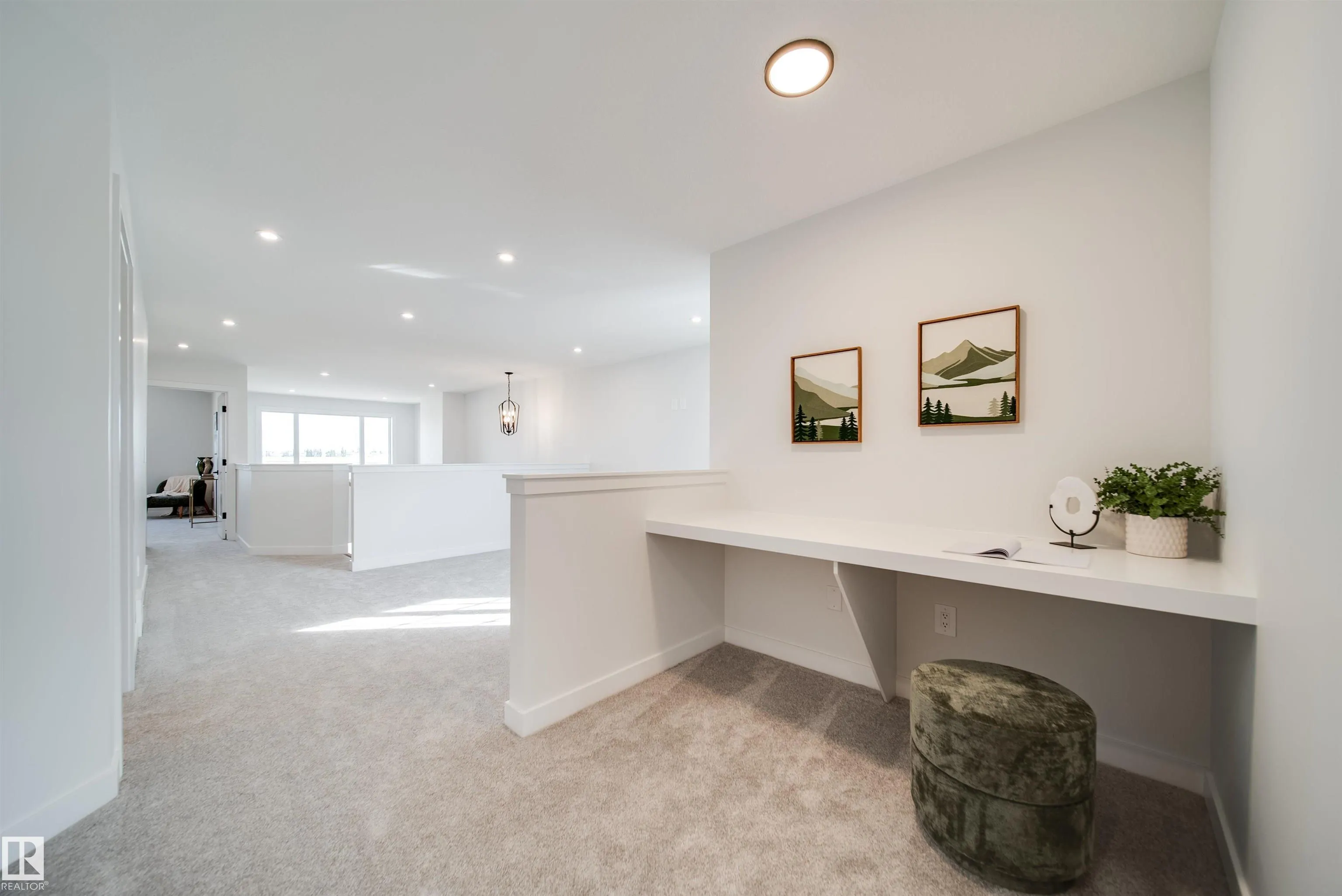 63 Chartres Close