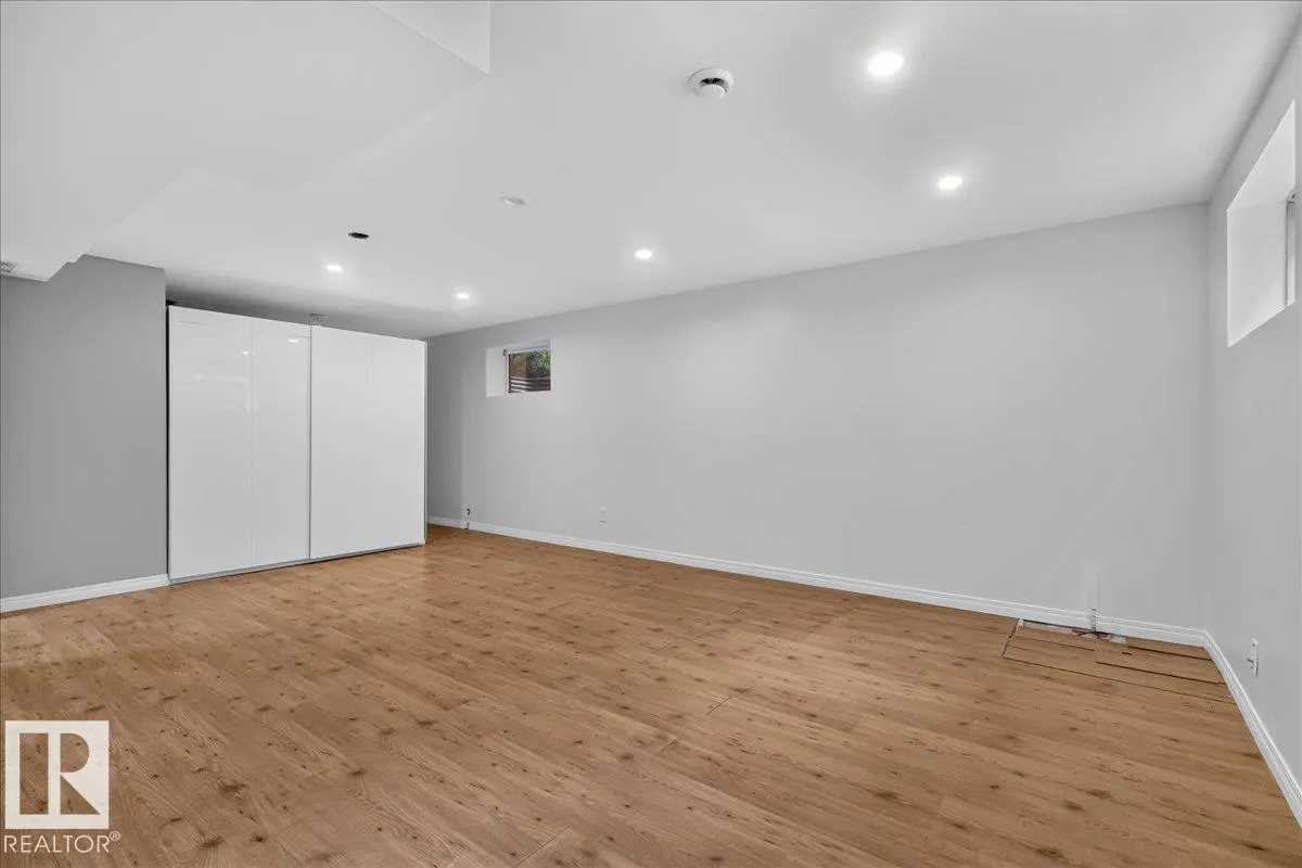 14315 STONY PLAIN Road