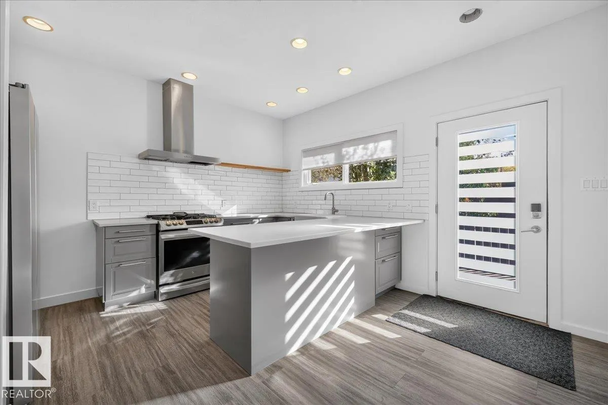 14315 STONY PLAIN Road