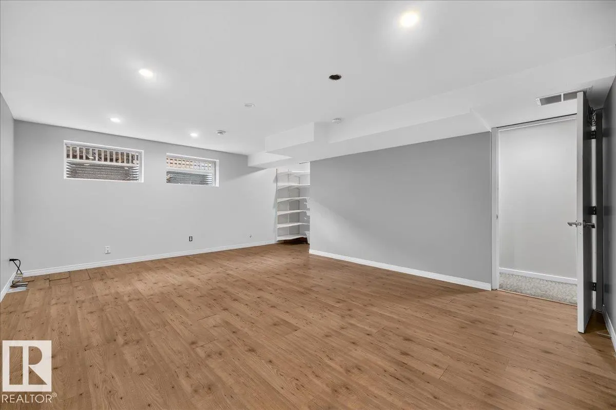 14315 STONY PLAIN Road