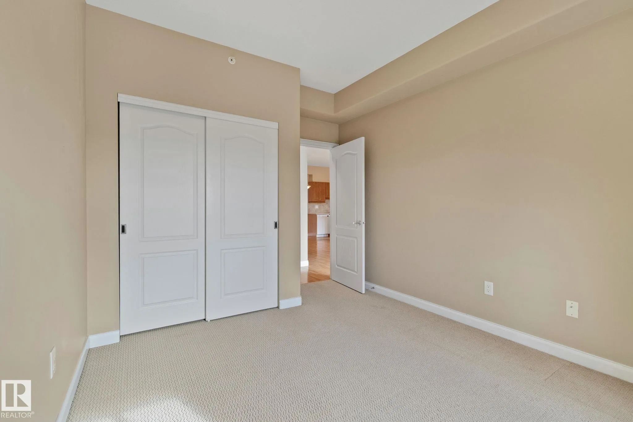 1406 HODGSON Way