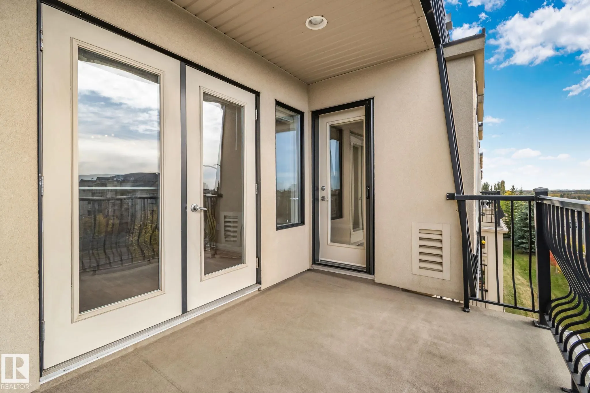 1406 HODGSON Way