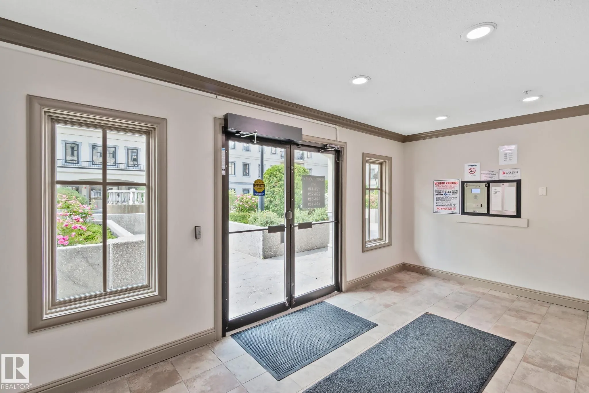 1406 HODGSON Way