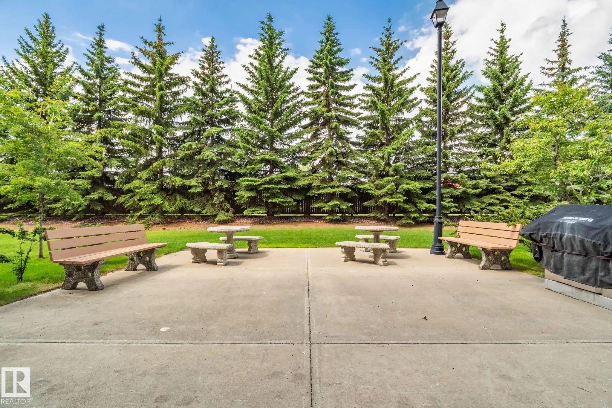 1406 HODGSON Way