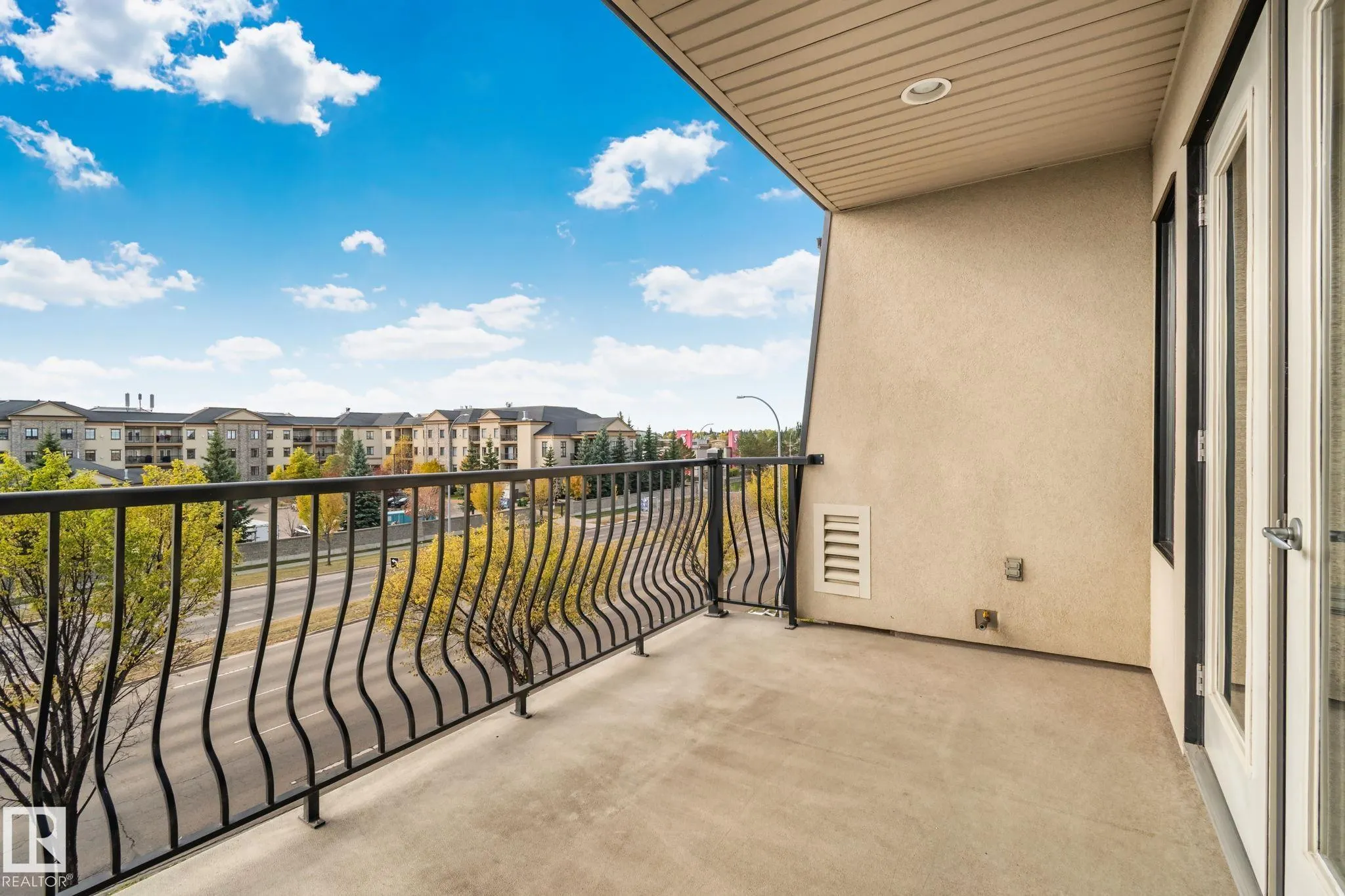 1406 HODGSON Way