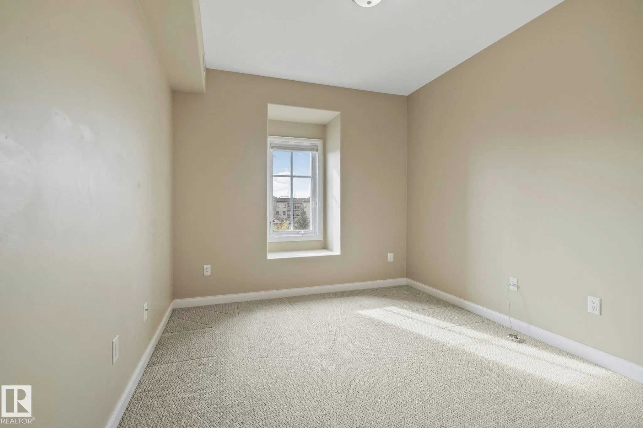 1406 HODGSON Way