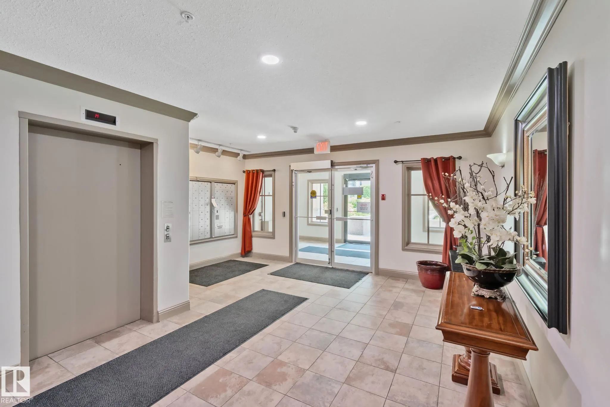 1406 HODGSON Way
