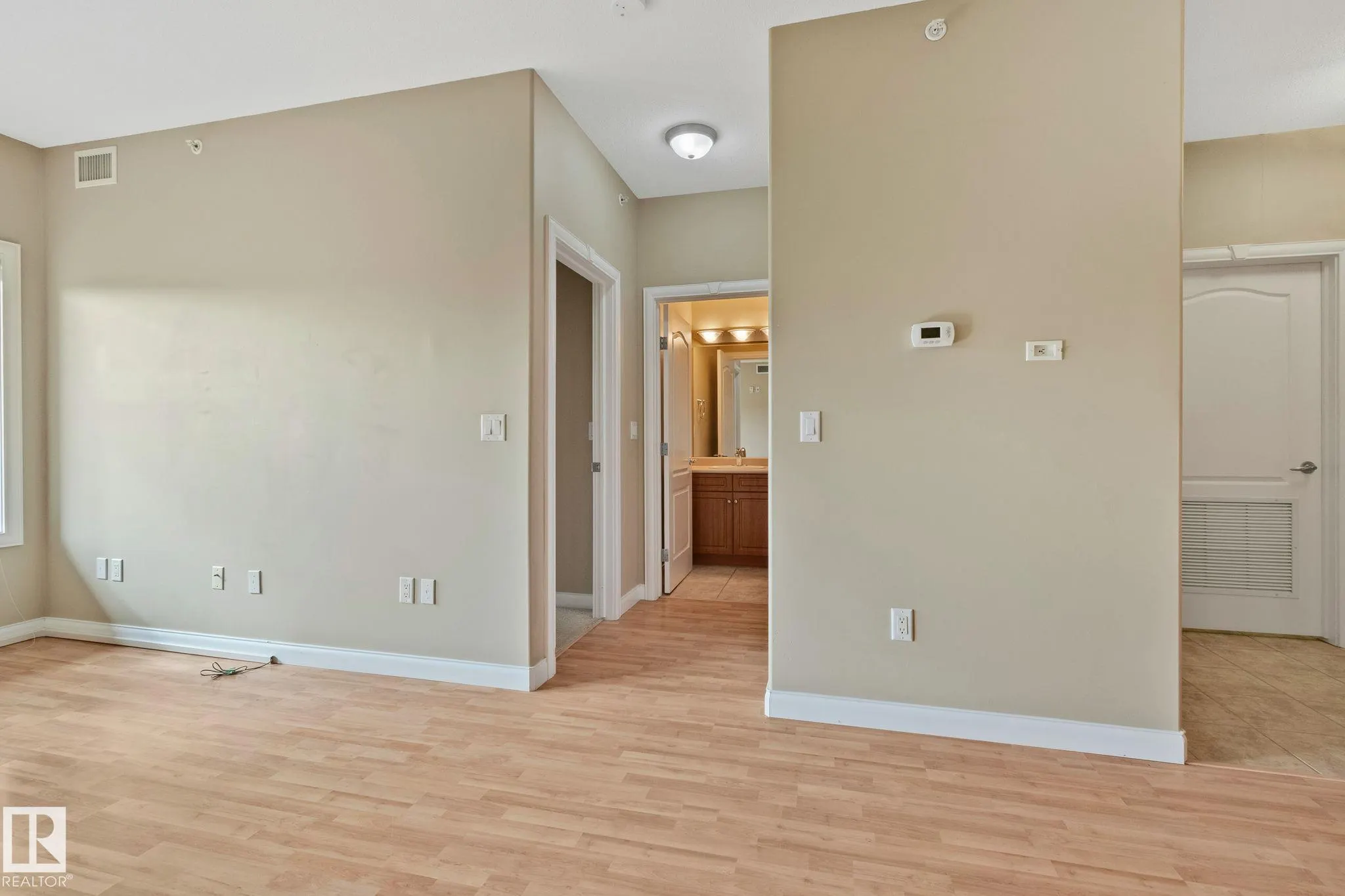 1406 HODGSON Way