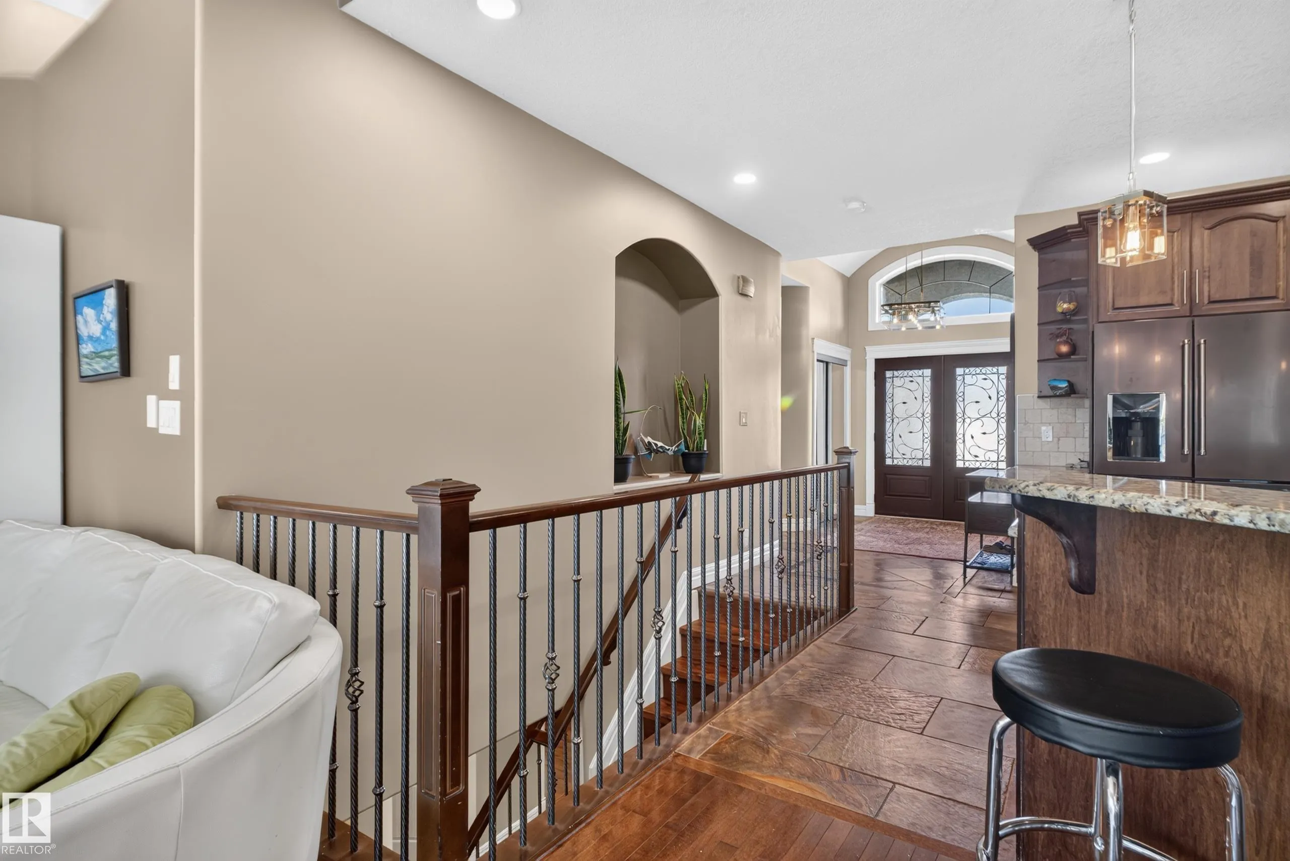 20 KINGSMOOR Close