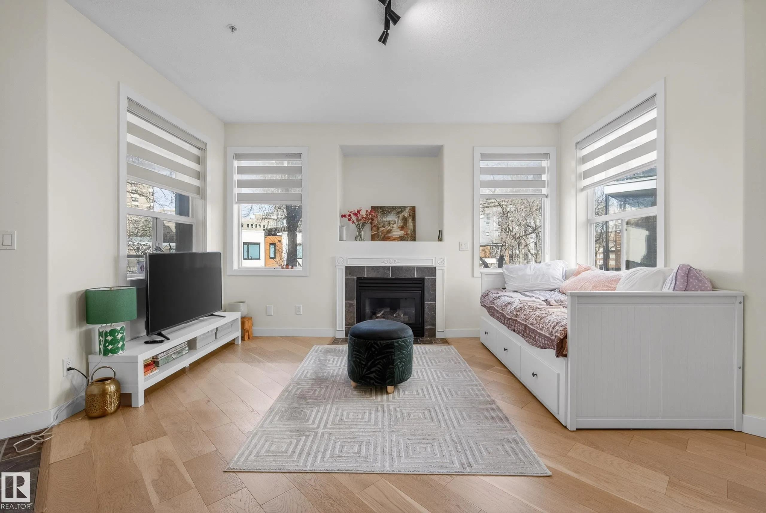 10011 110 Street