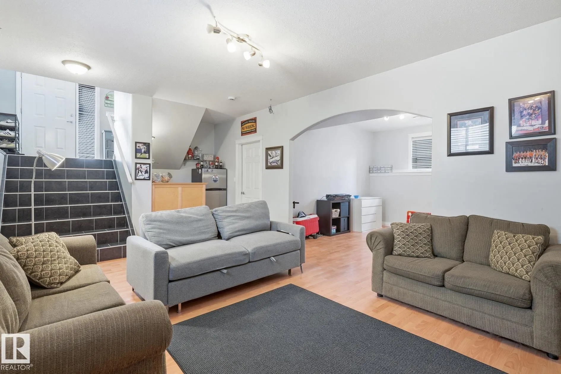 66 Willowby Close