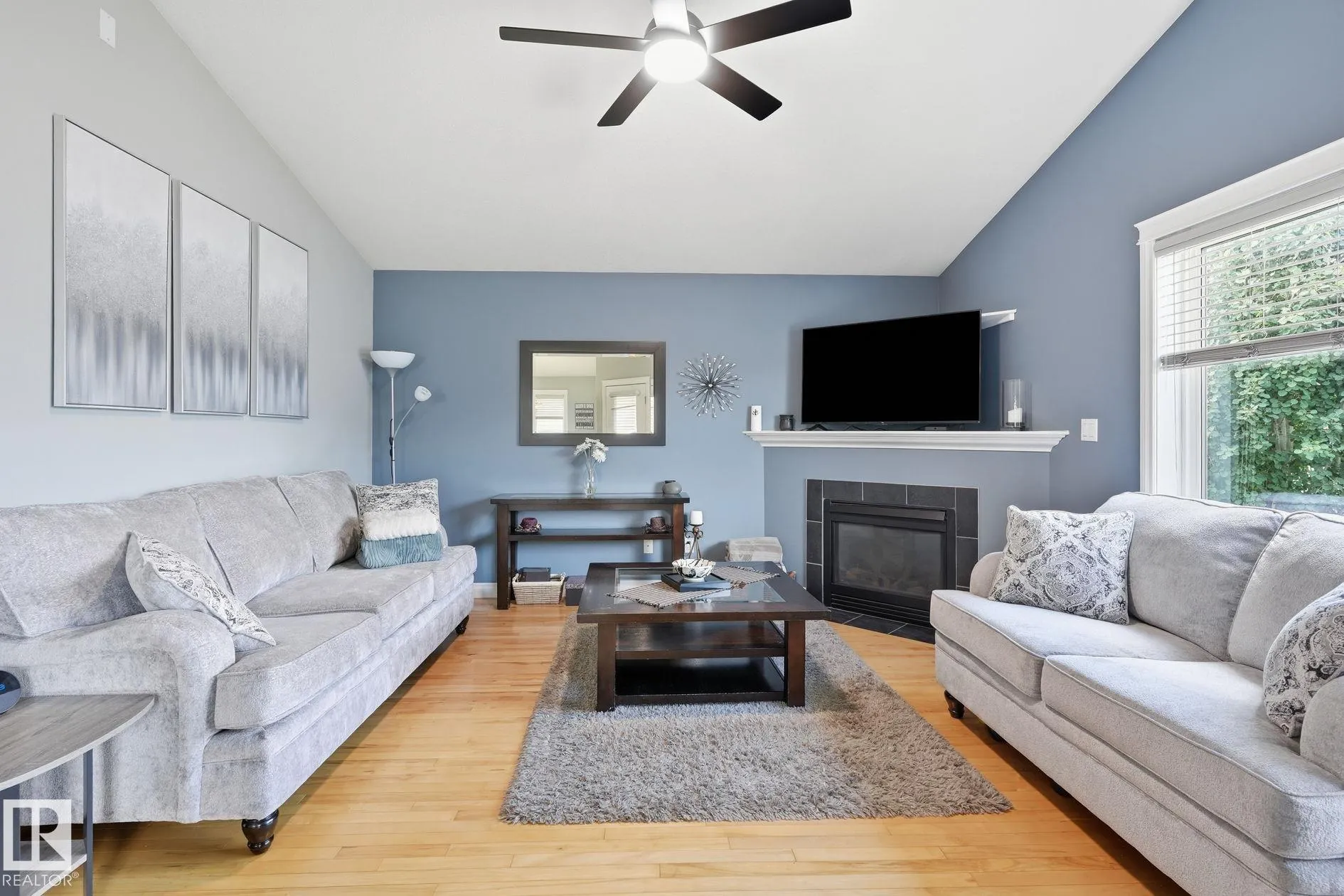 66 Willowby Close