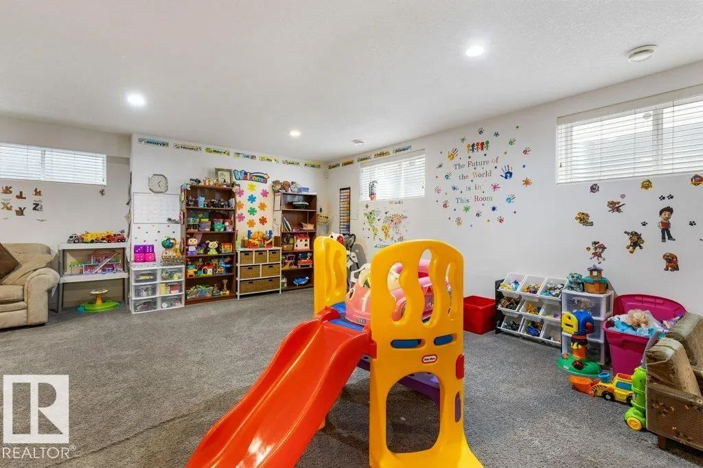 29 NEWGATE Way
