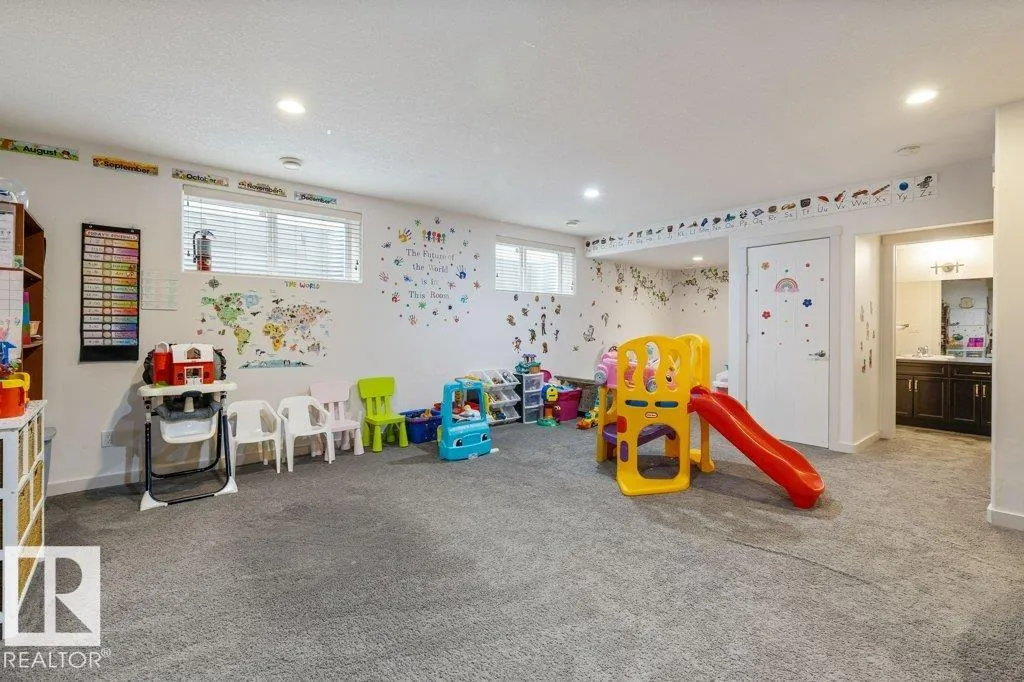 29 NEWGATE Way