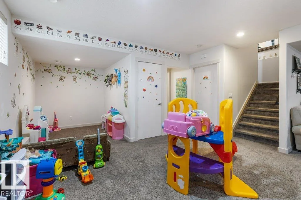 29 NEWGATE Way